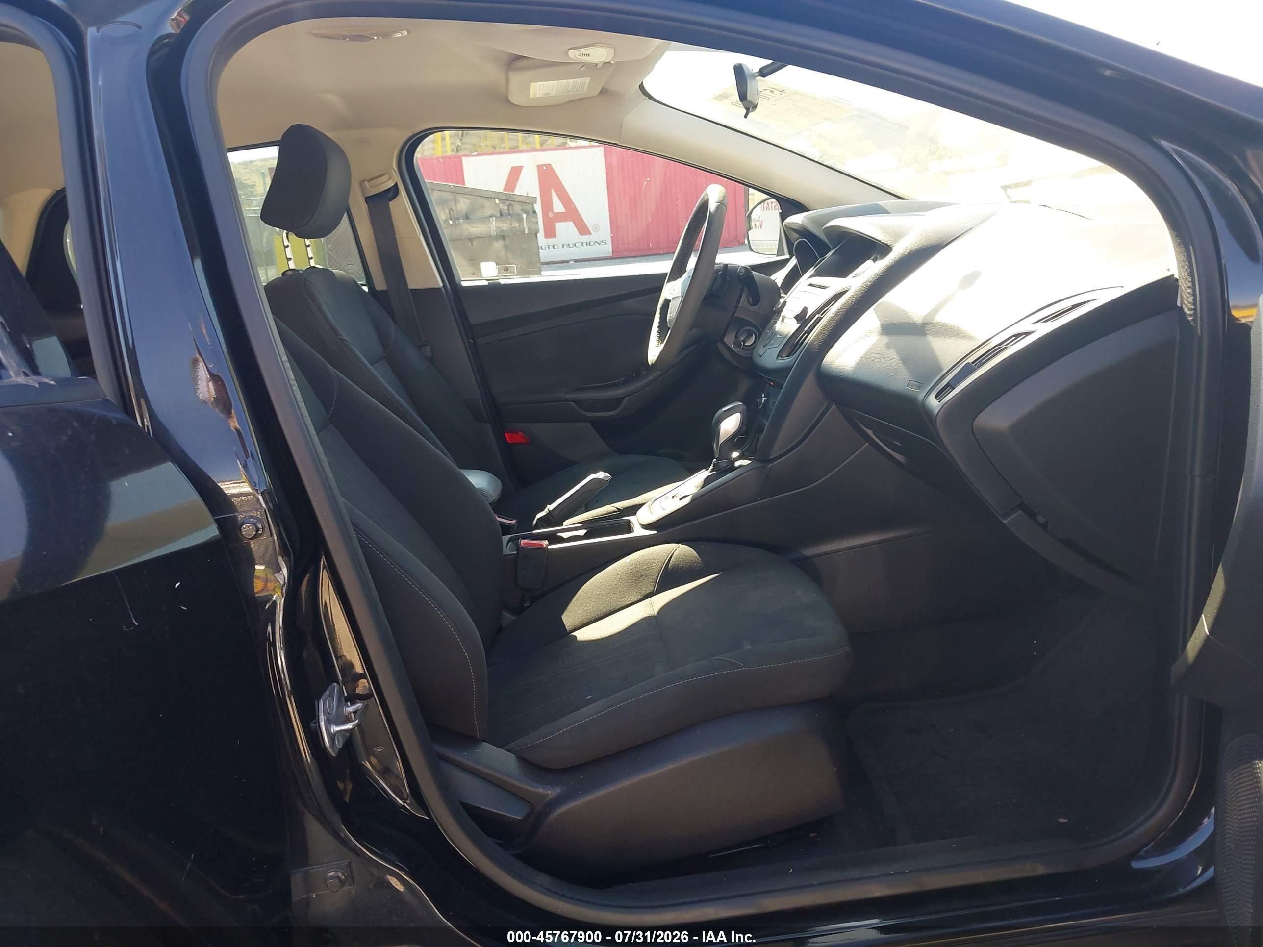 2015 Ford Focus Se Black vin: 1FADP3K26FL363851