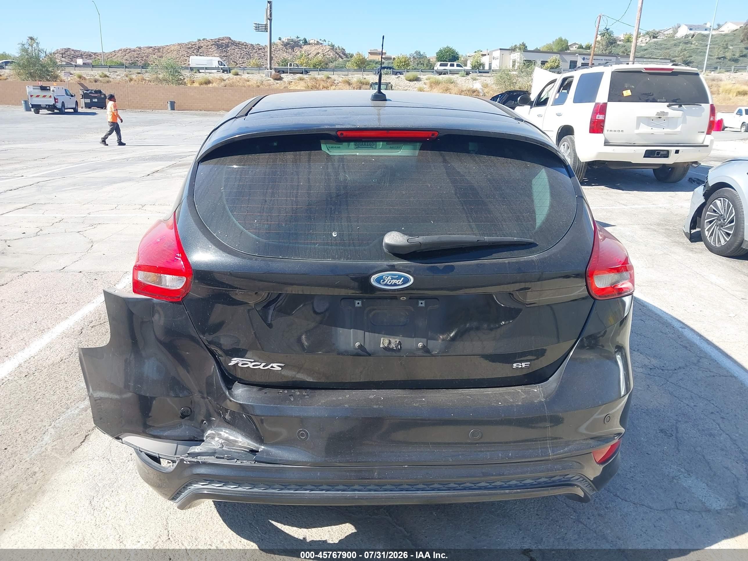 2015 Ford Focus Se Black vin: 1FADP3K26FL363851