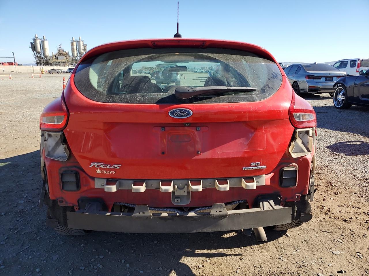2016 Ford Focus Se Red vin: 1FADP3K26GL376391