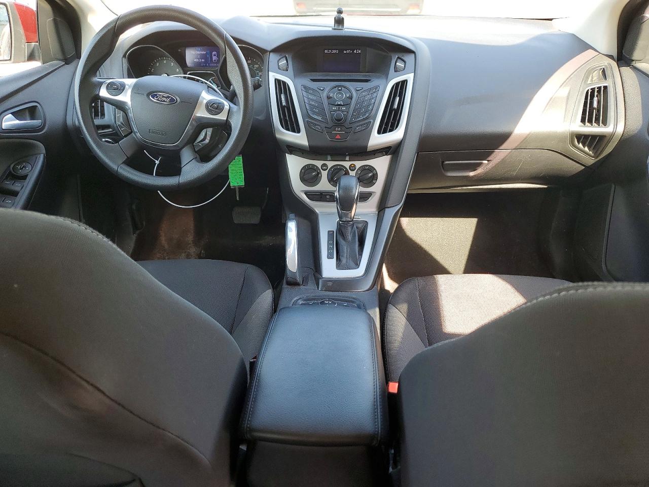 2013 Ford Focus Se Red vin: 1FADP3K27DL148590