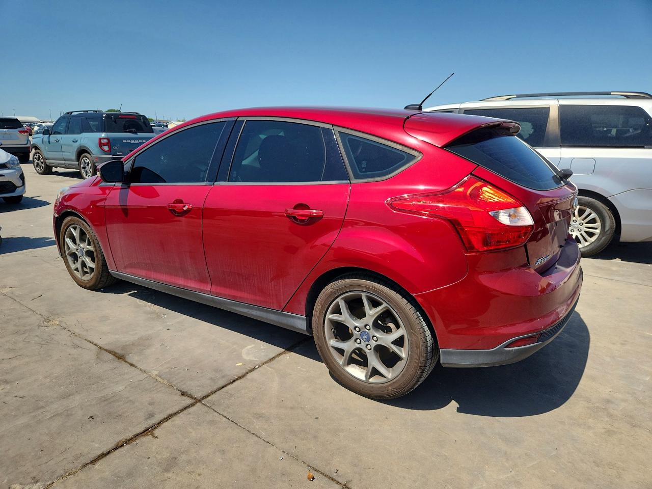 2013 Ford Focus Se Red vin: 1FADP3K27DL164627