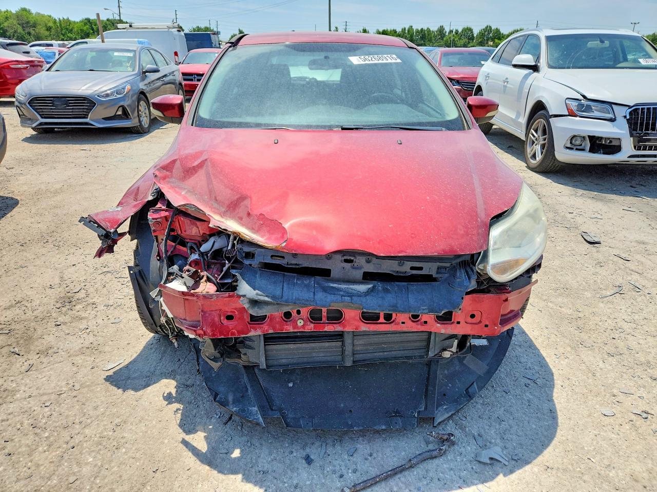 2013 Ford Focus Burgundy vin: 1FADP3K27DL176583