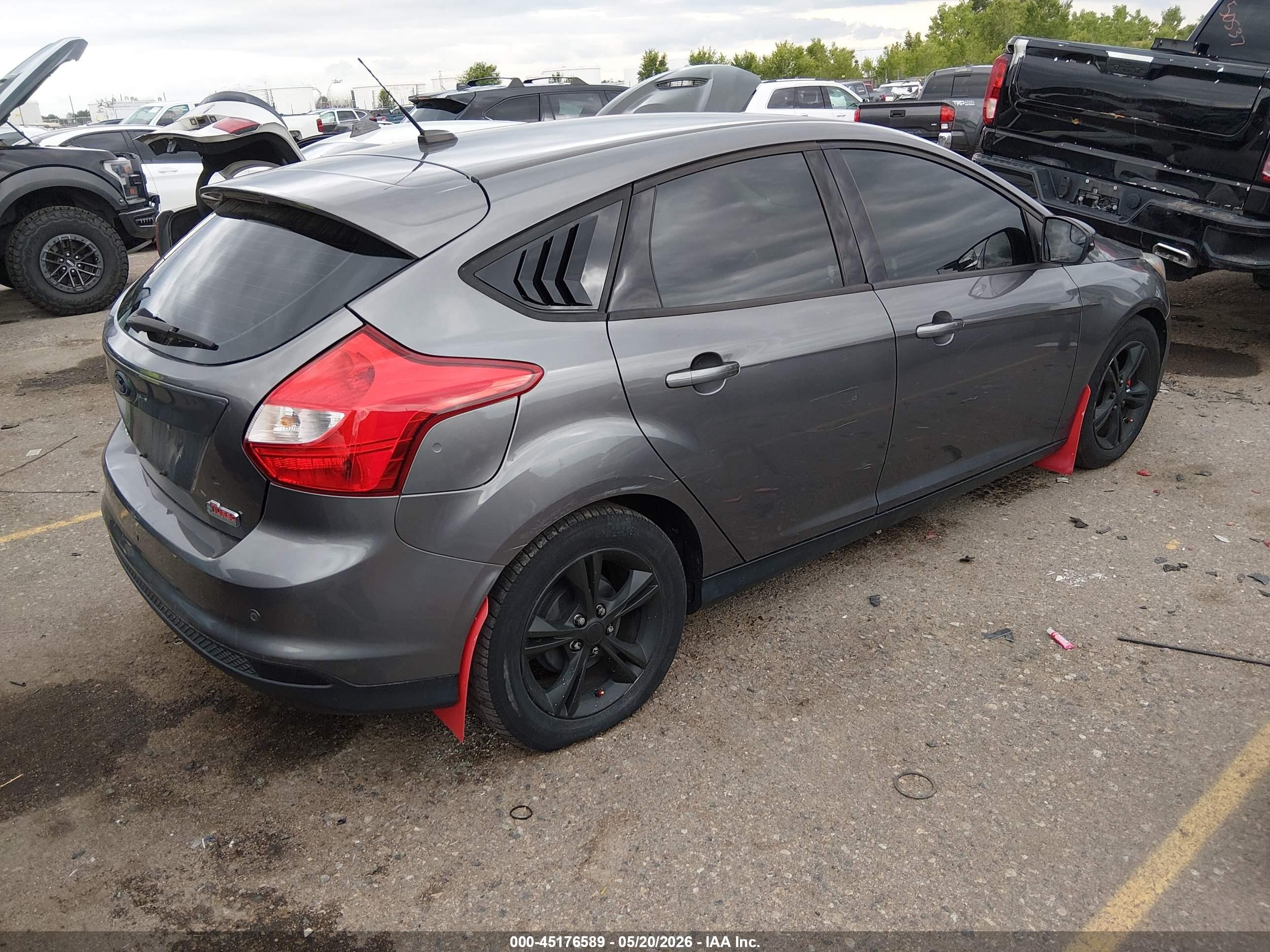 2013 Ford Focus Se Gray vin: 1FADP3K27DL189804