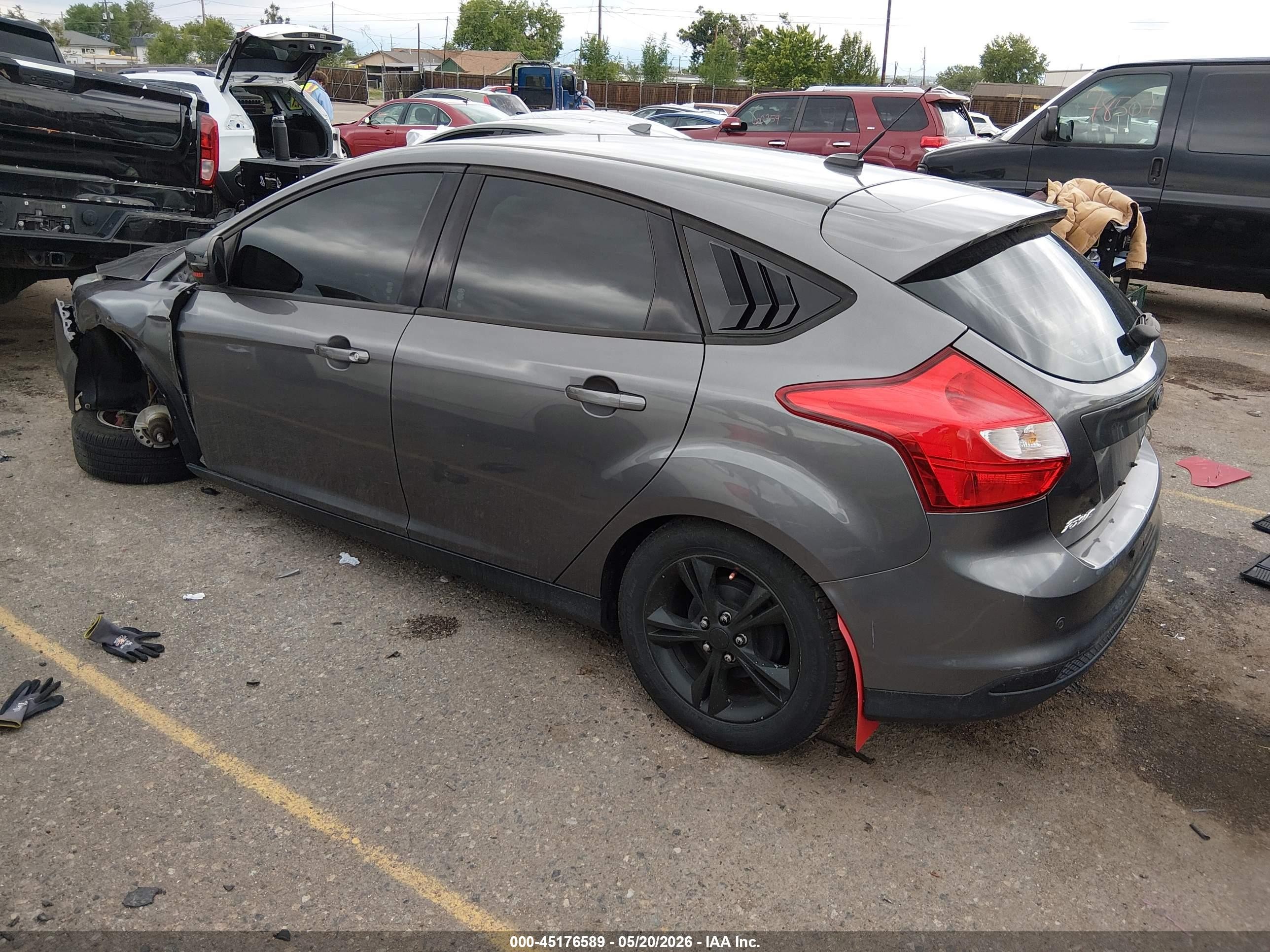 2013 Ford Focus Se Gray vin: 1FADP3K27DL189804