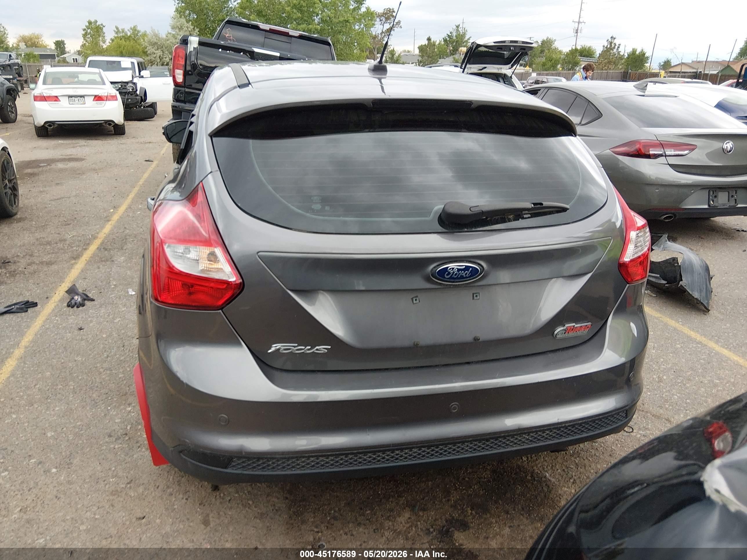 2013 Ford Focus Se Gray vin: 1FADP3K27DL189804