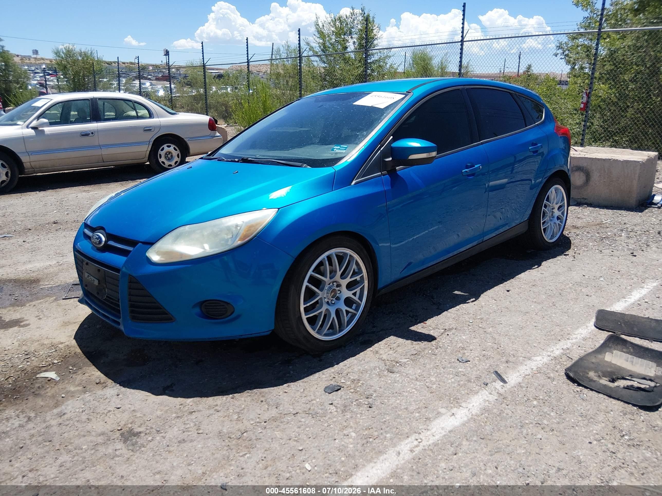 2013 Ford Focus Se Синий vin: 1FADP3K27DL210506