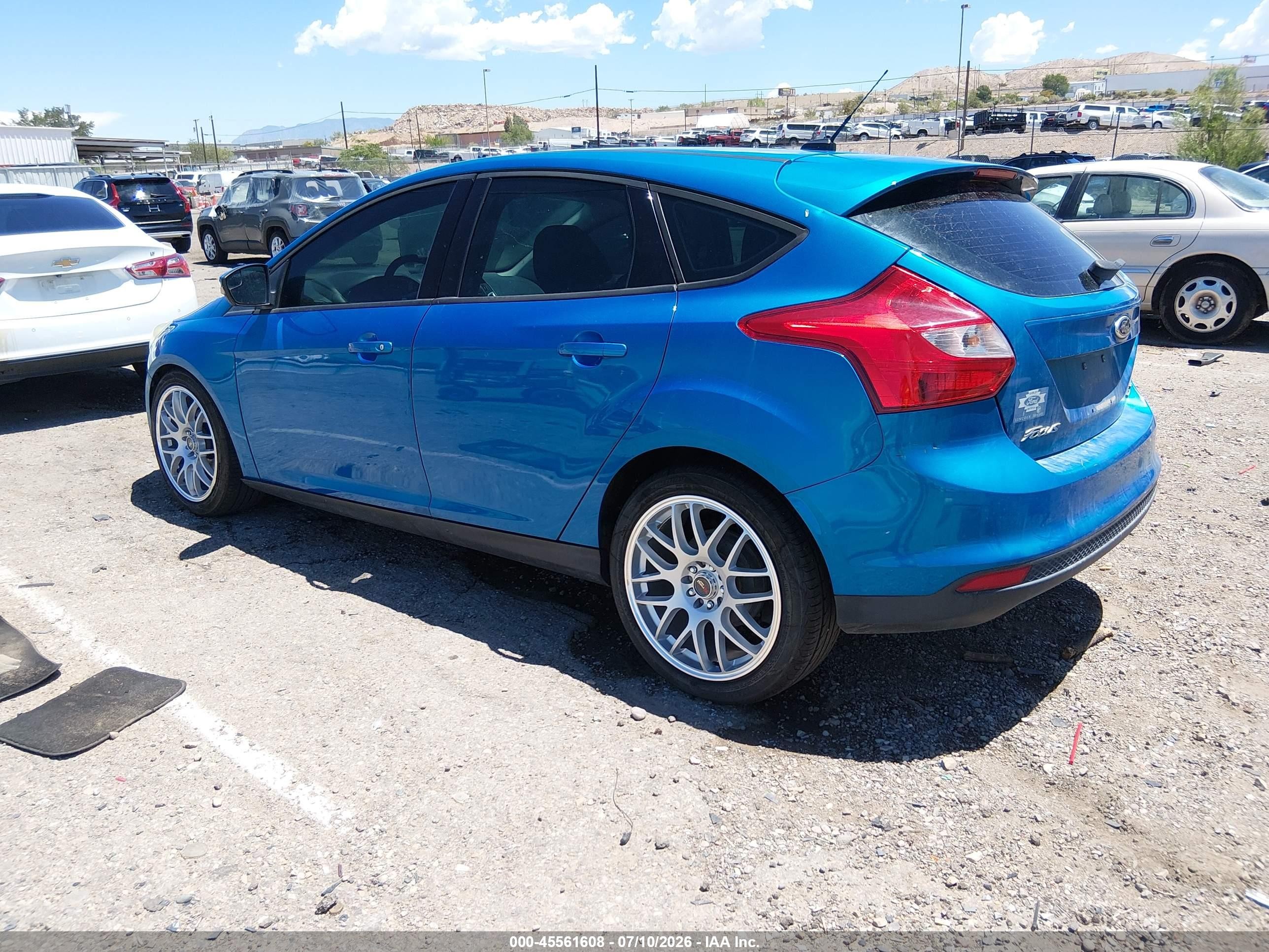 2013 Ford Focus Se Синий vin: 1FADP3K27DL210506