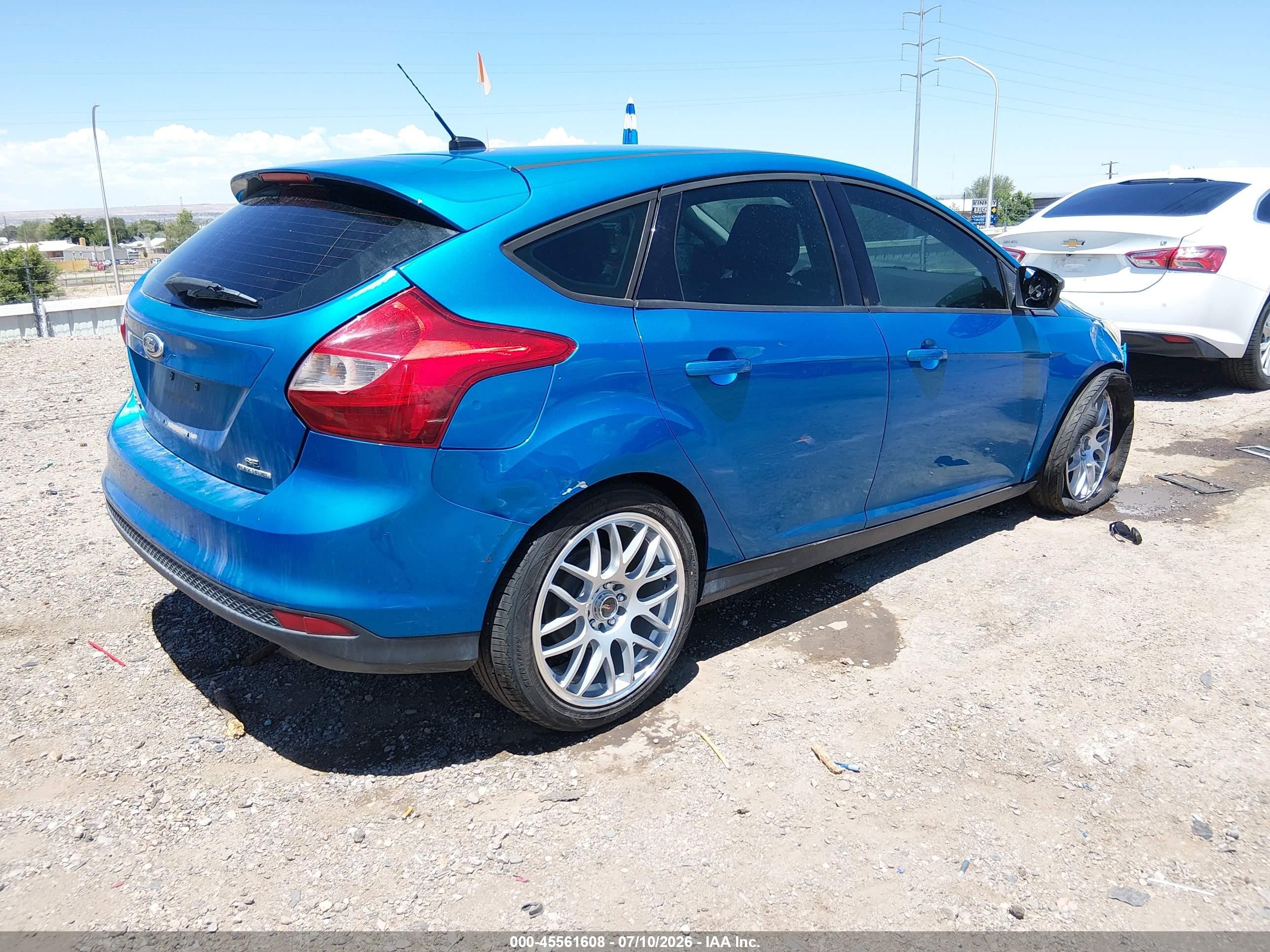 2013 Ford Focus Se Синий vin: 1FADP3K27DL210506