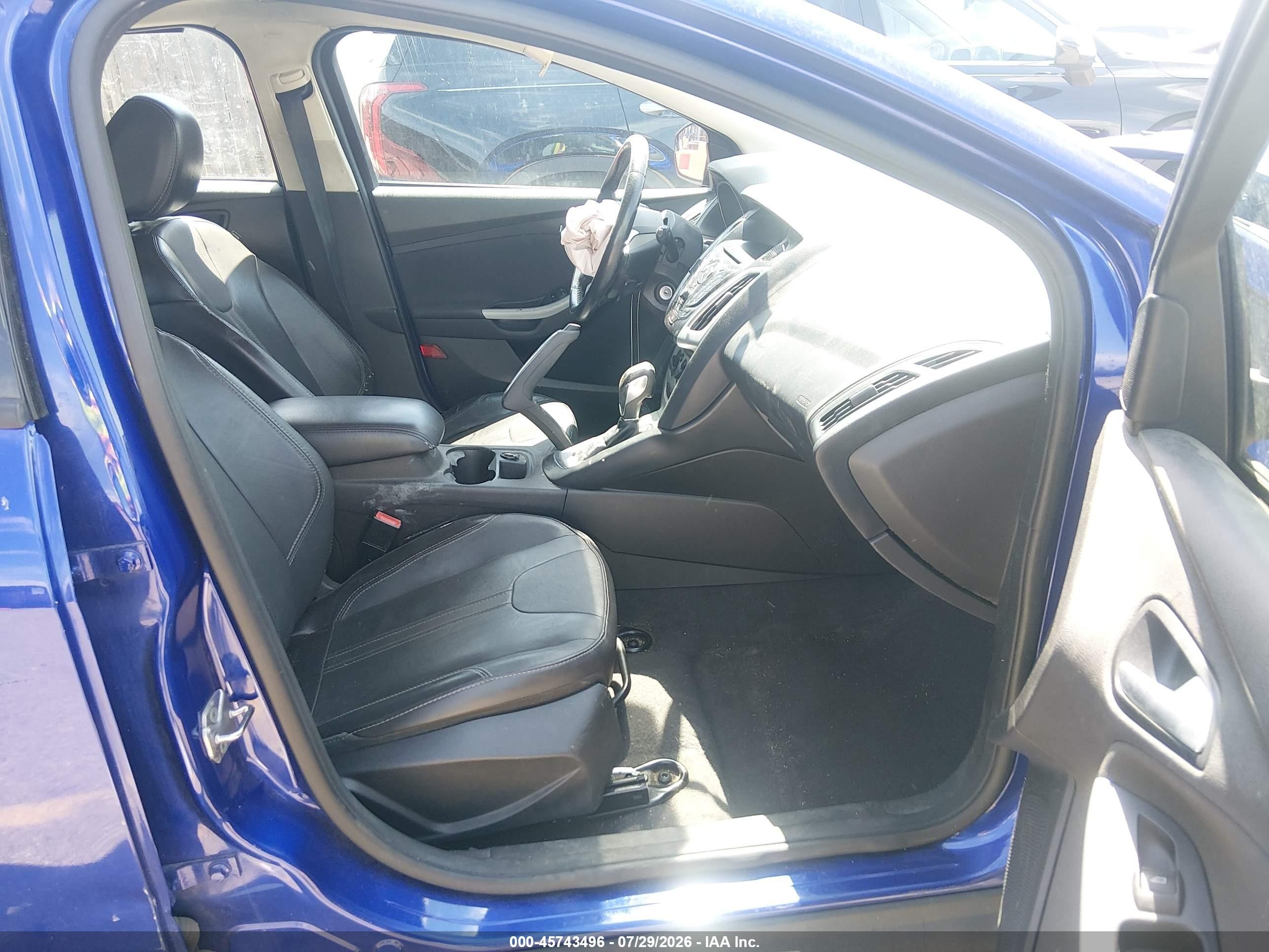2013 Ford Focus Se Blue vin: 1FADP3K27DL254098