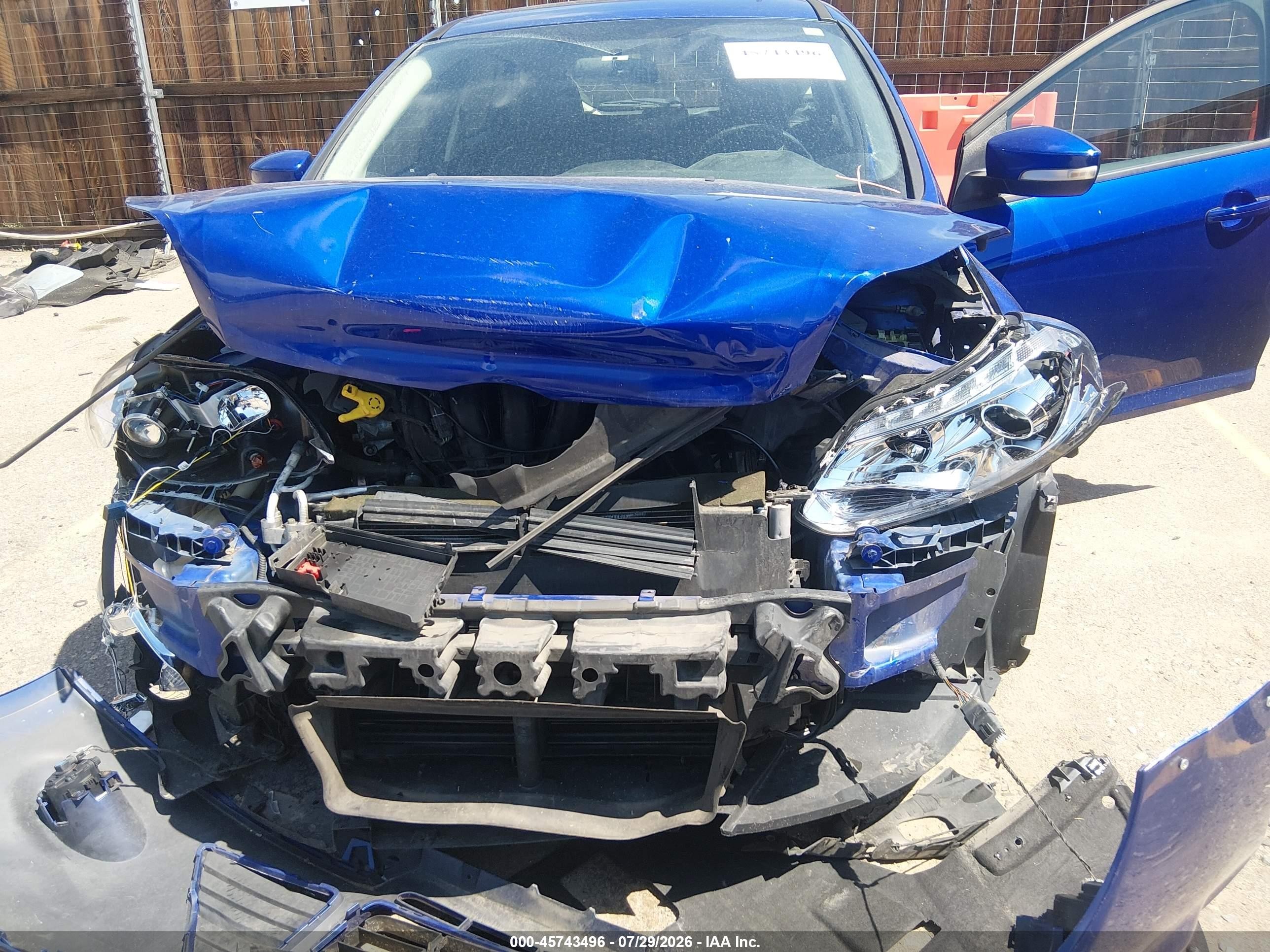 2013 Ford Focus Se Blue vin: 1FADP3K27DL254098