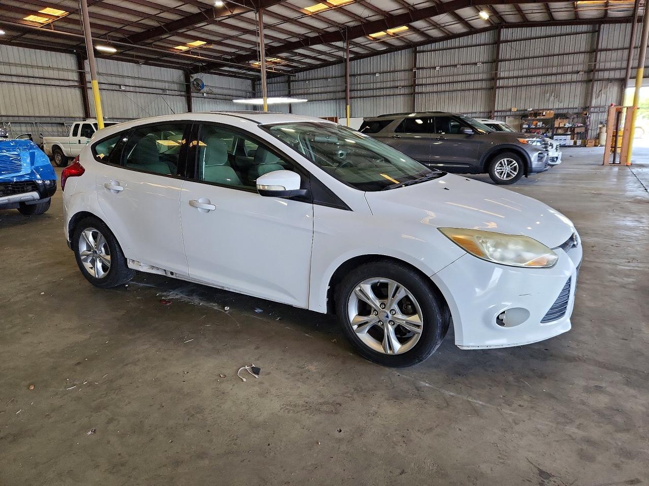 2013 Ford Focus Se White vin: 1FADP3K27DL266297