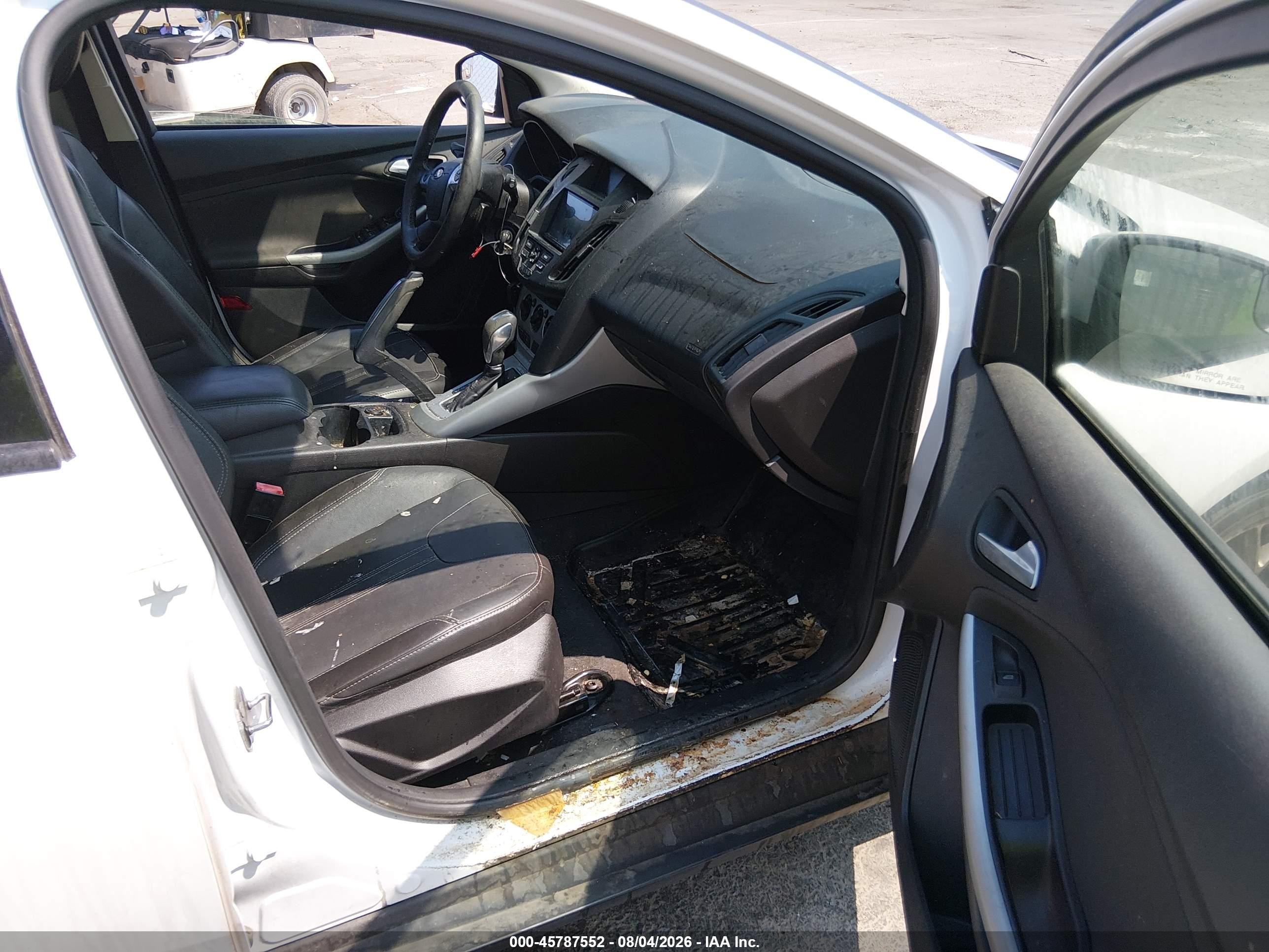 2013 Ford Focus Se Белый vin: 1FADP3K27DL273251