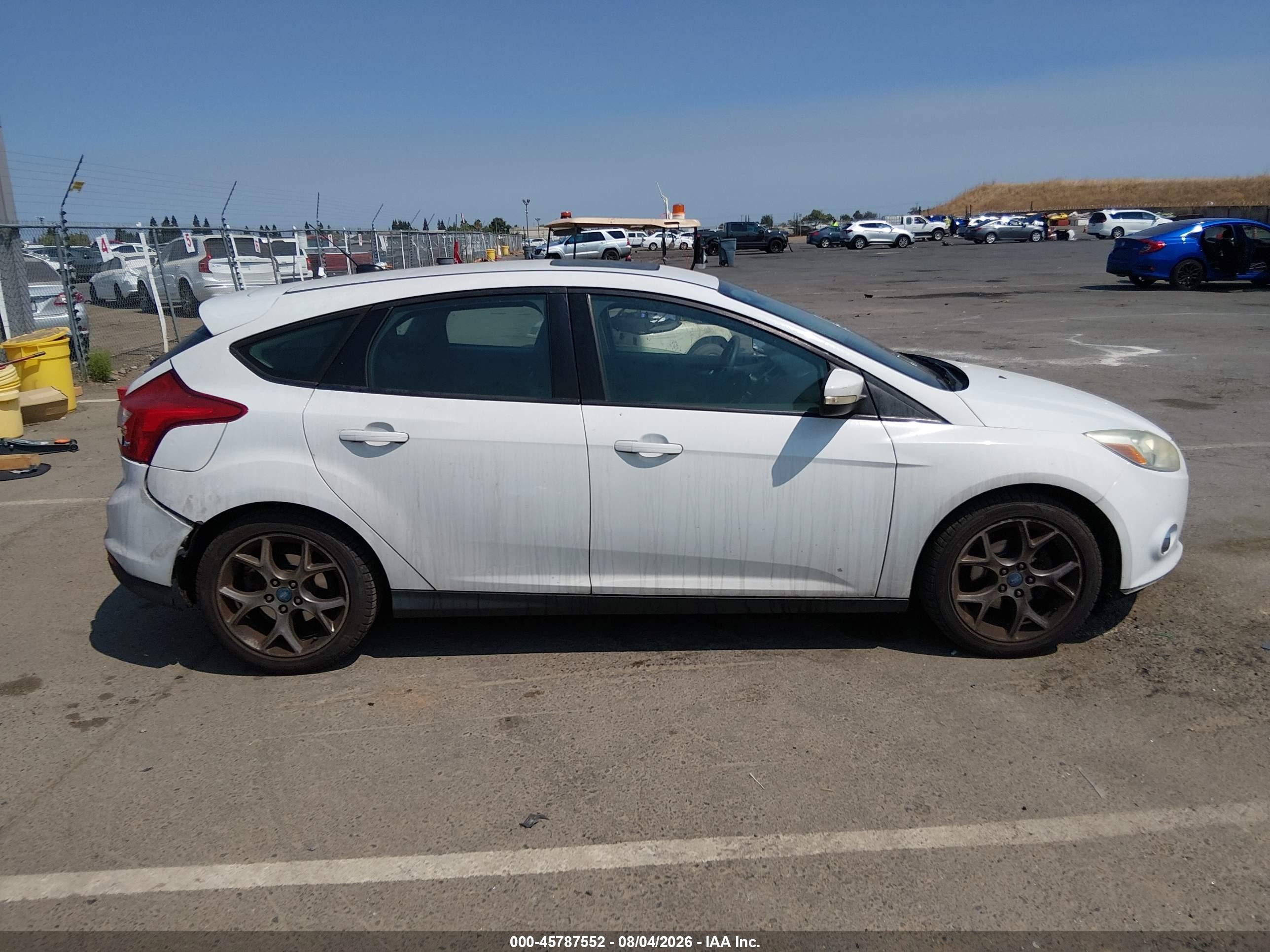 2013 Ford Focus Se Белый vin: 1FADP3K27DL273251