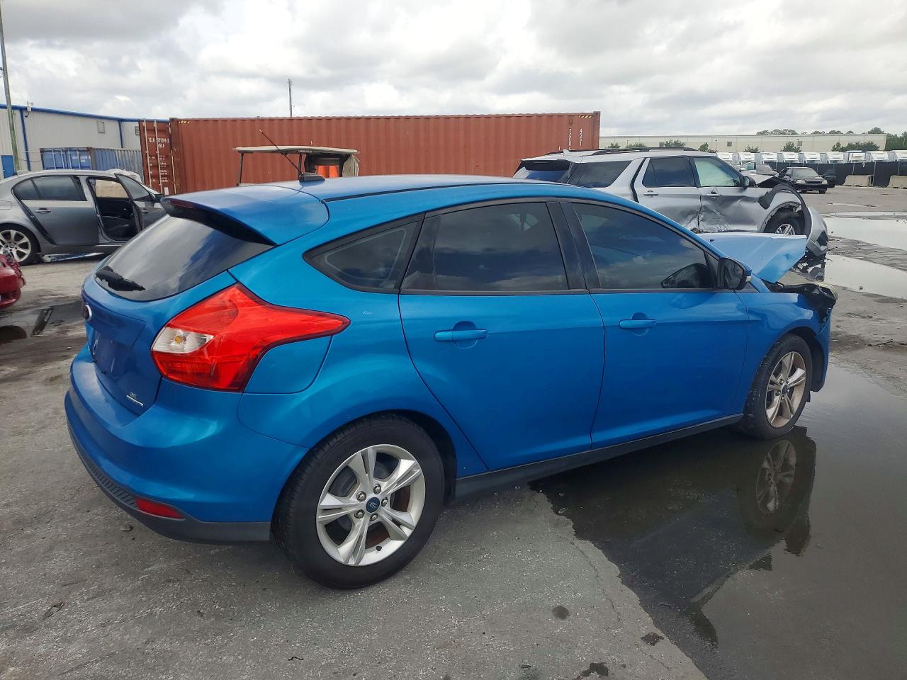 2014 Ford Focus Se Blue vin: 1FADP3K27EL115431