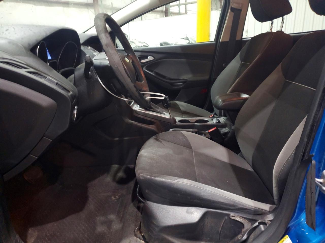 2014 Ford Focus Se Синий vin: 1FADP3K27EL116434