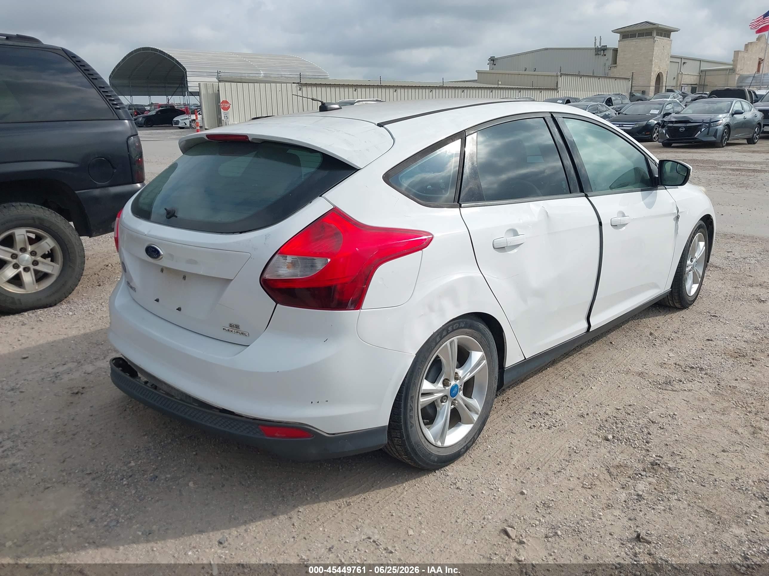 2014 Ford Focus Se White vin: 1FADP3K27EL130169