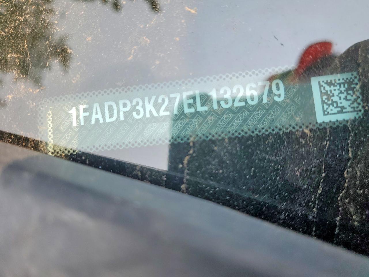 2014 Ford Focus Se Серебряный vin: 1FADP3K27EL132679