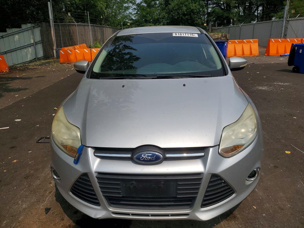 2014 Ford Focus Se Серебряный vin: 1FADP3K27EL132679