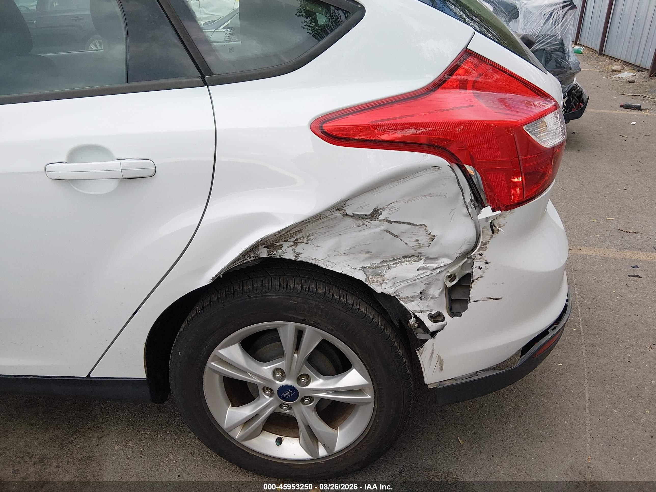 2014 Ford Focus Se Белый vin: 1FADP3K27EL163768