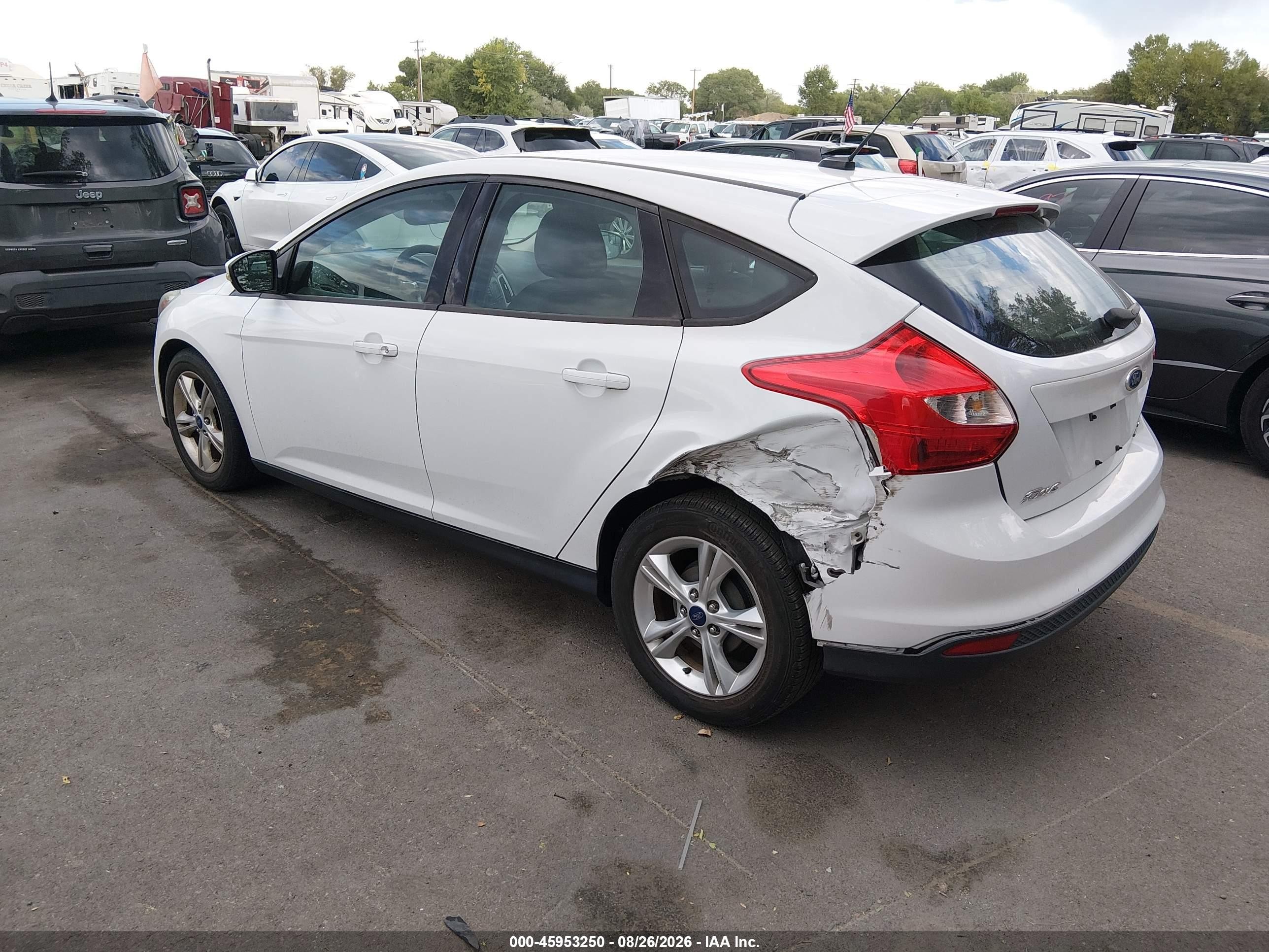 2014 Ford Focus Se Белый vin: 1FADP3K27EL163768