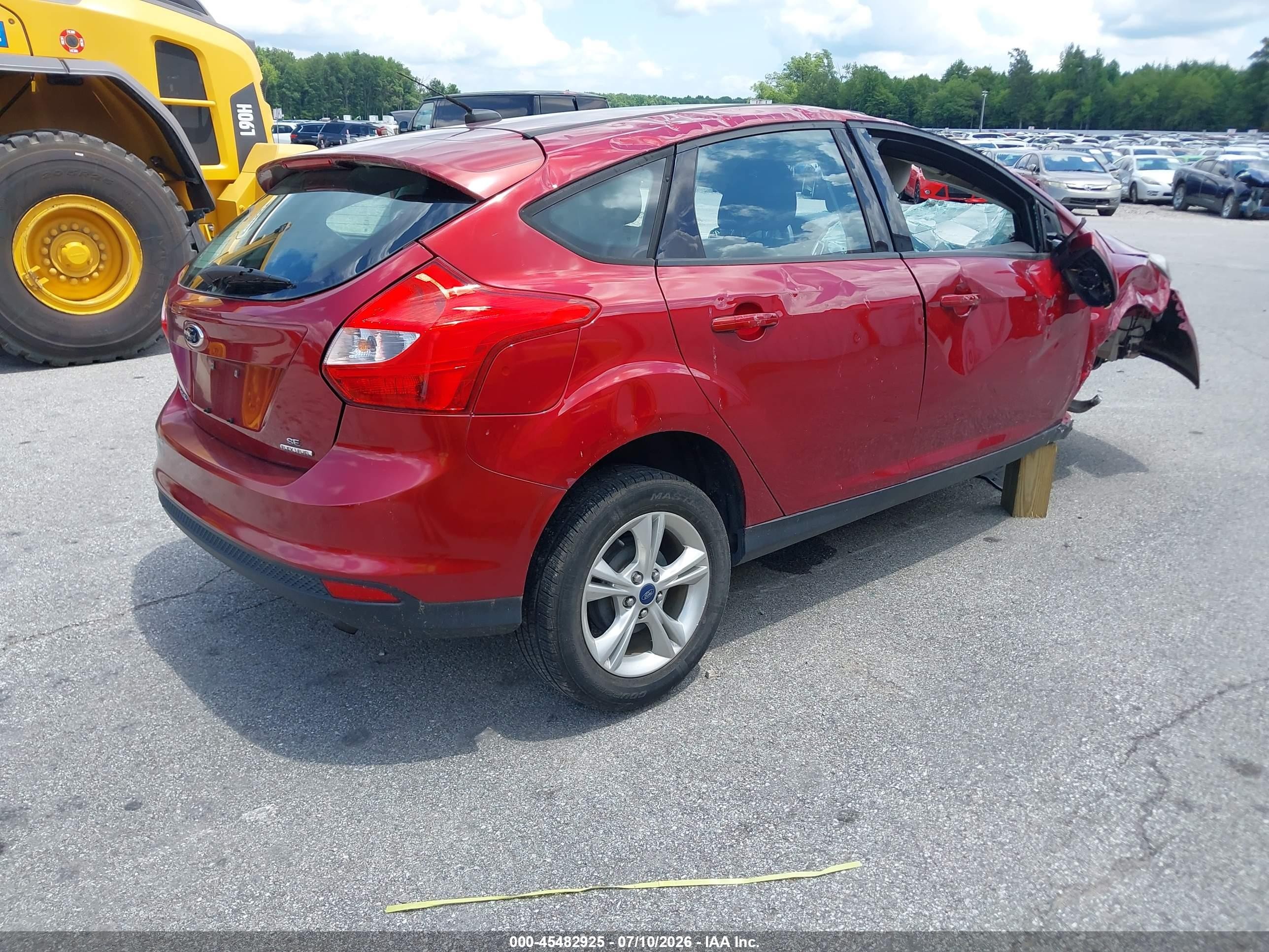 2014 Ford Focus Se Red vin: 1FADP3K27EL182482