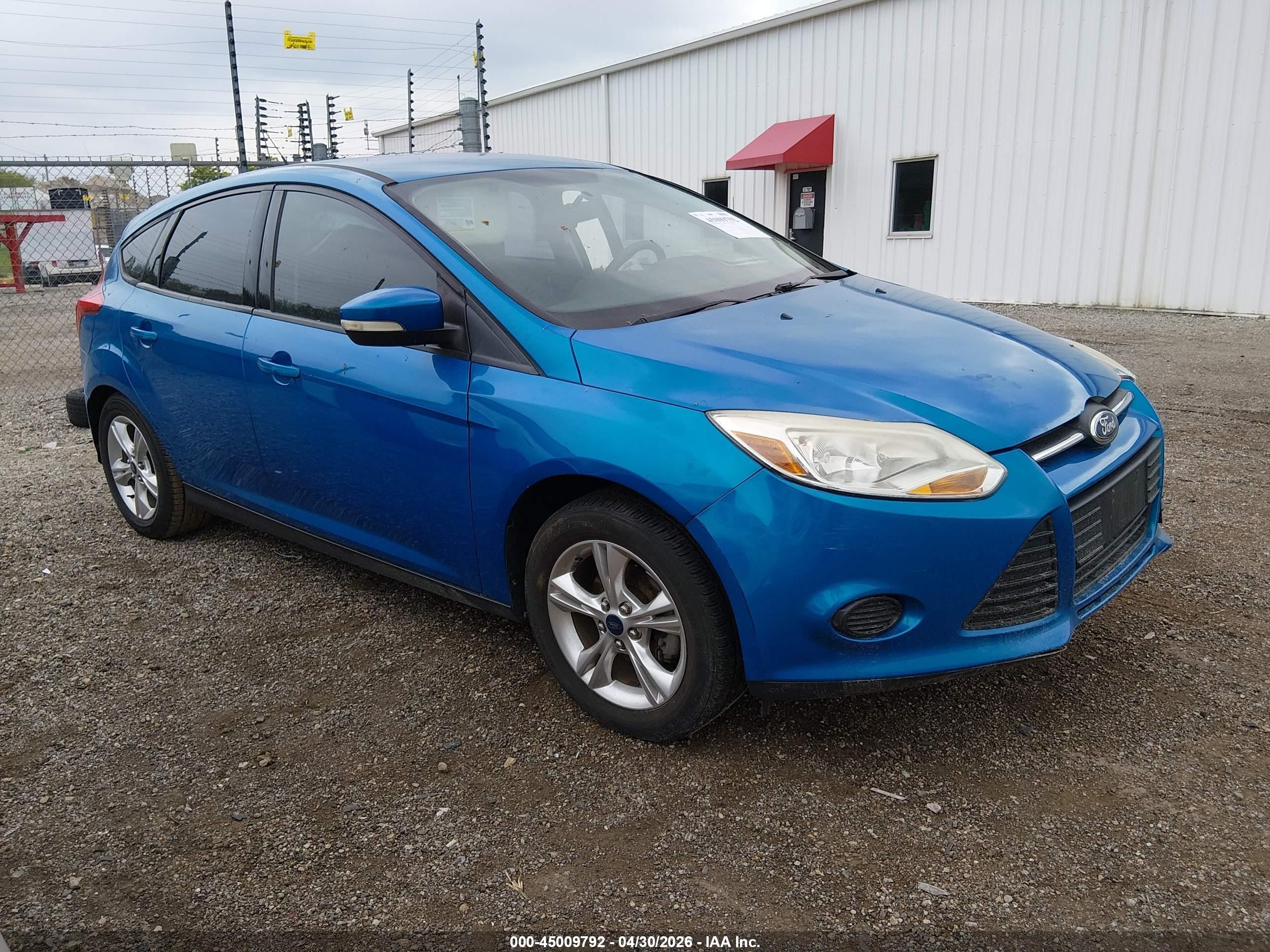 2014 Ford Focus Se Blue vin: 1FADP3K27EL184099