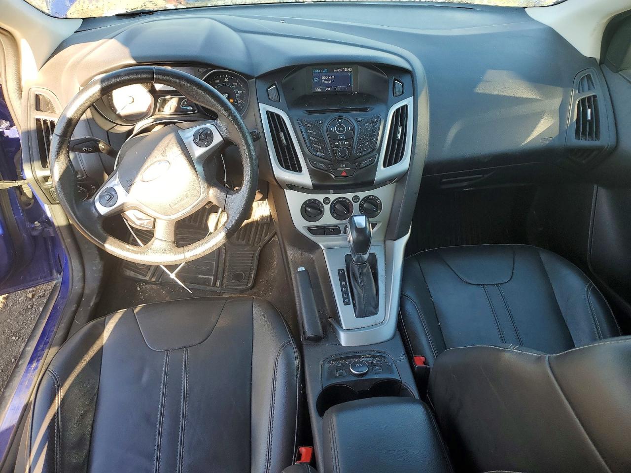 2014 Ford Focus Se Синий vin: 1FADP3K27EL195071