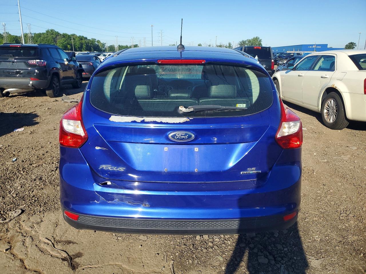 2014 Ford Focus Se Синий vin: 1FADP3K27EL195071