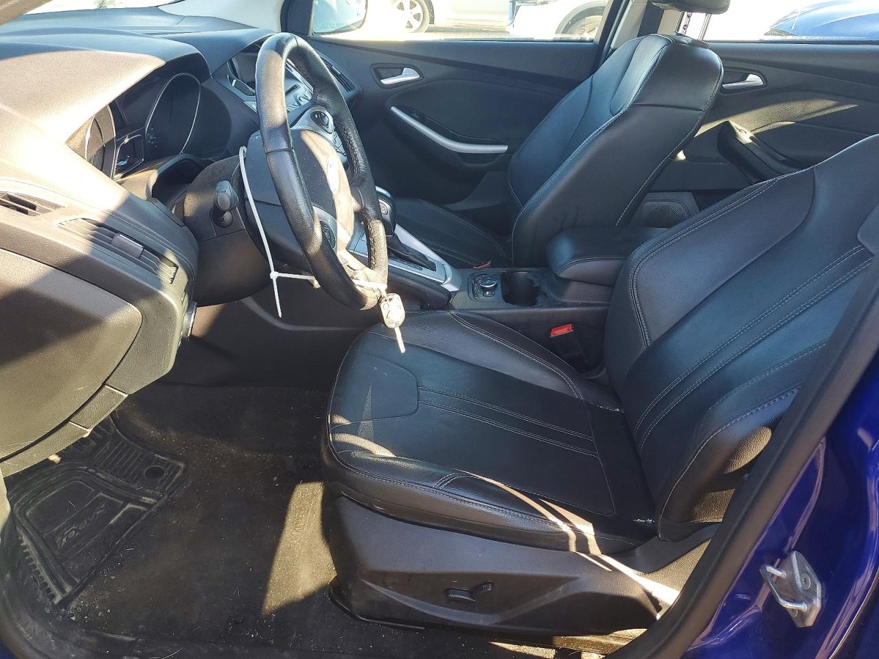 2014 Ford Focus Se Синий vin: 1FADP3K27EL195071