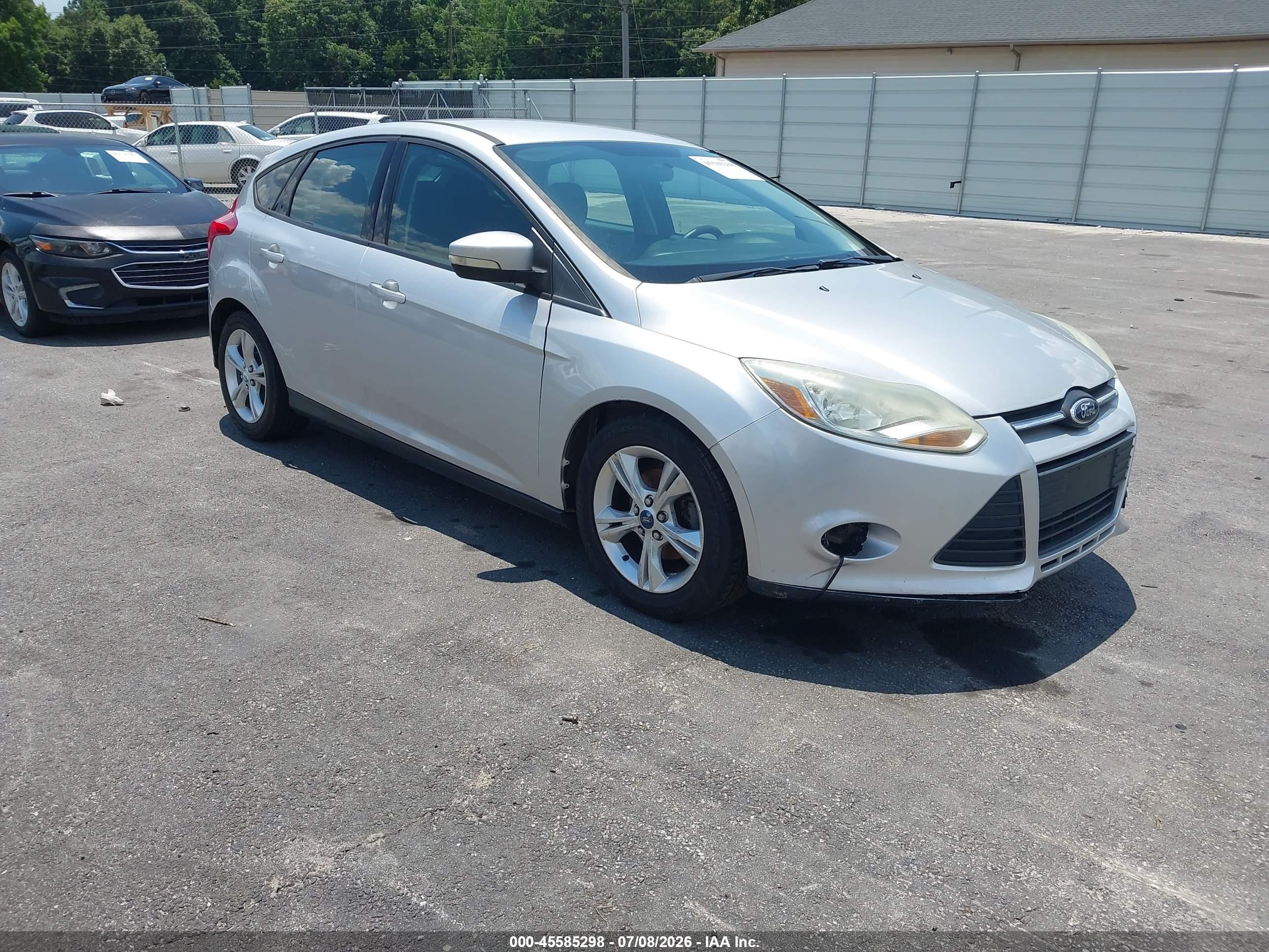 2014 Ford Focus Se Silver vin: 1FADP3K27EL251915