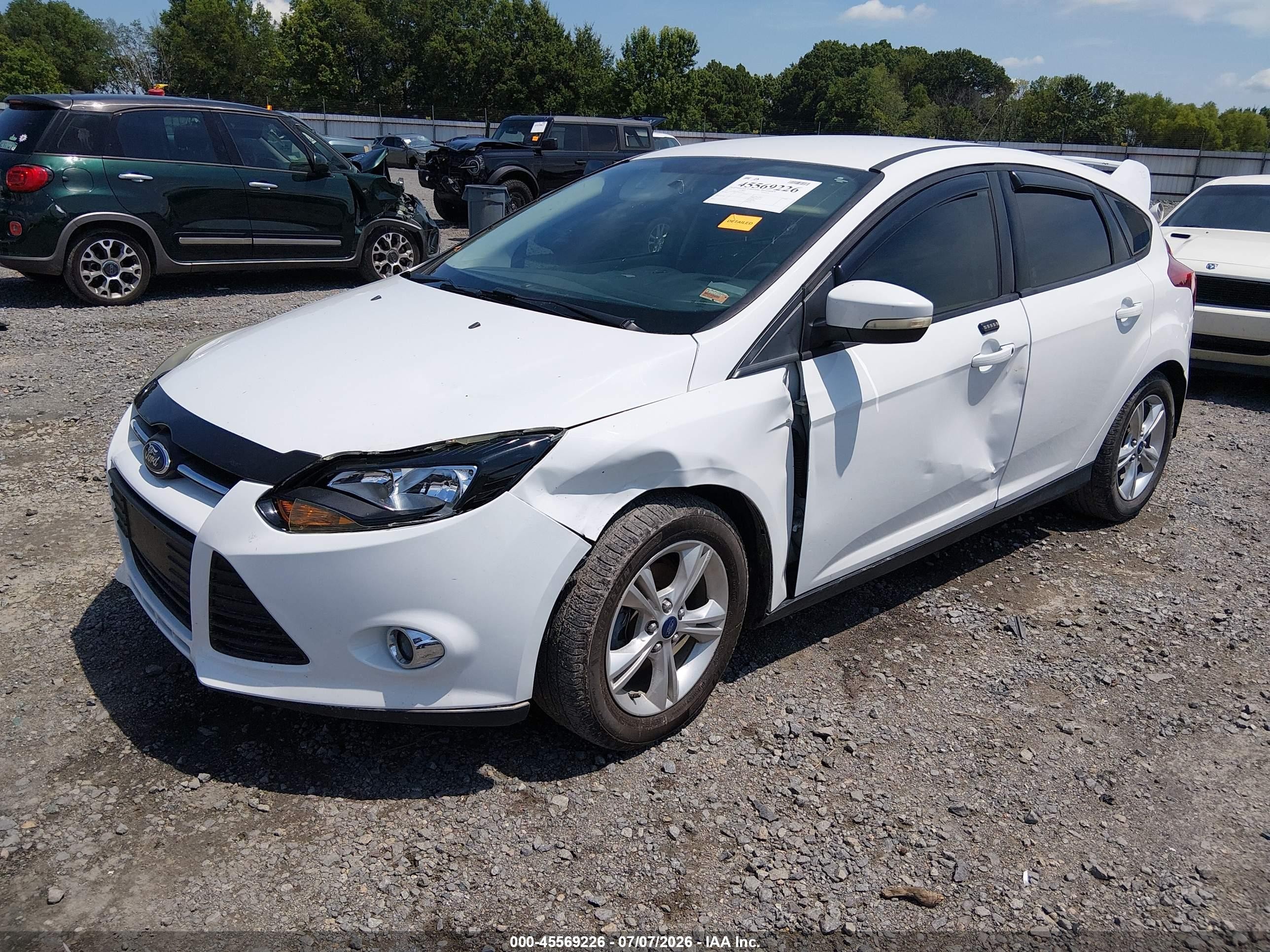 2014 Ford Focus Se White vin: 1FADP3K27EL254278