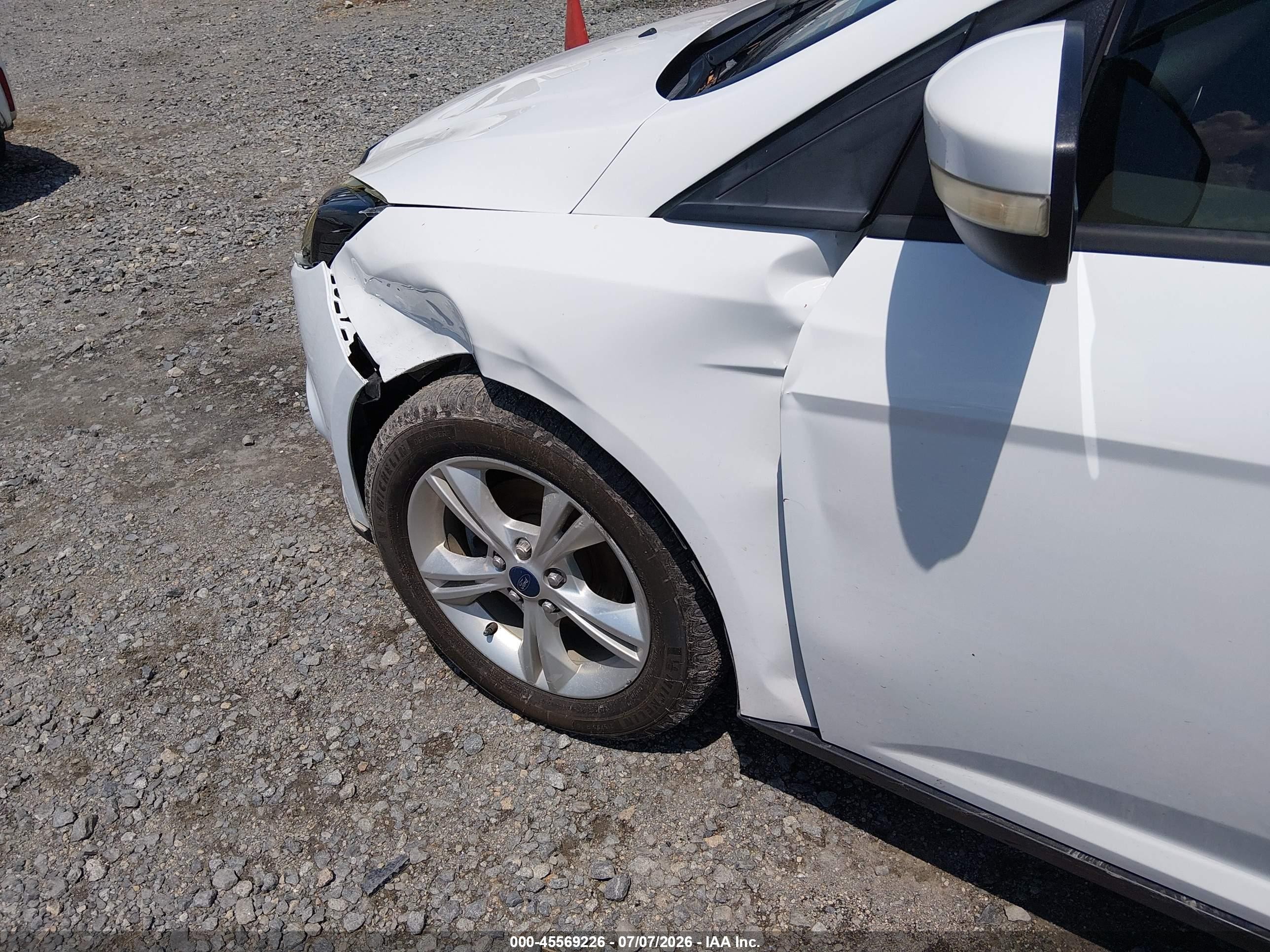 2014 Ford Focus Se White vin: 1FADP3K27EL254278