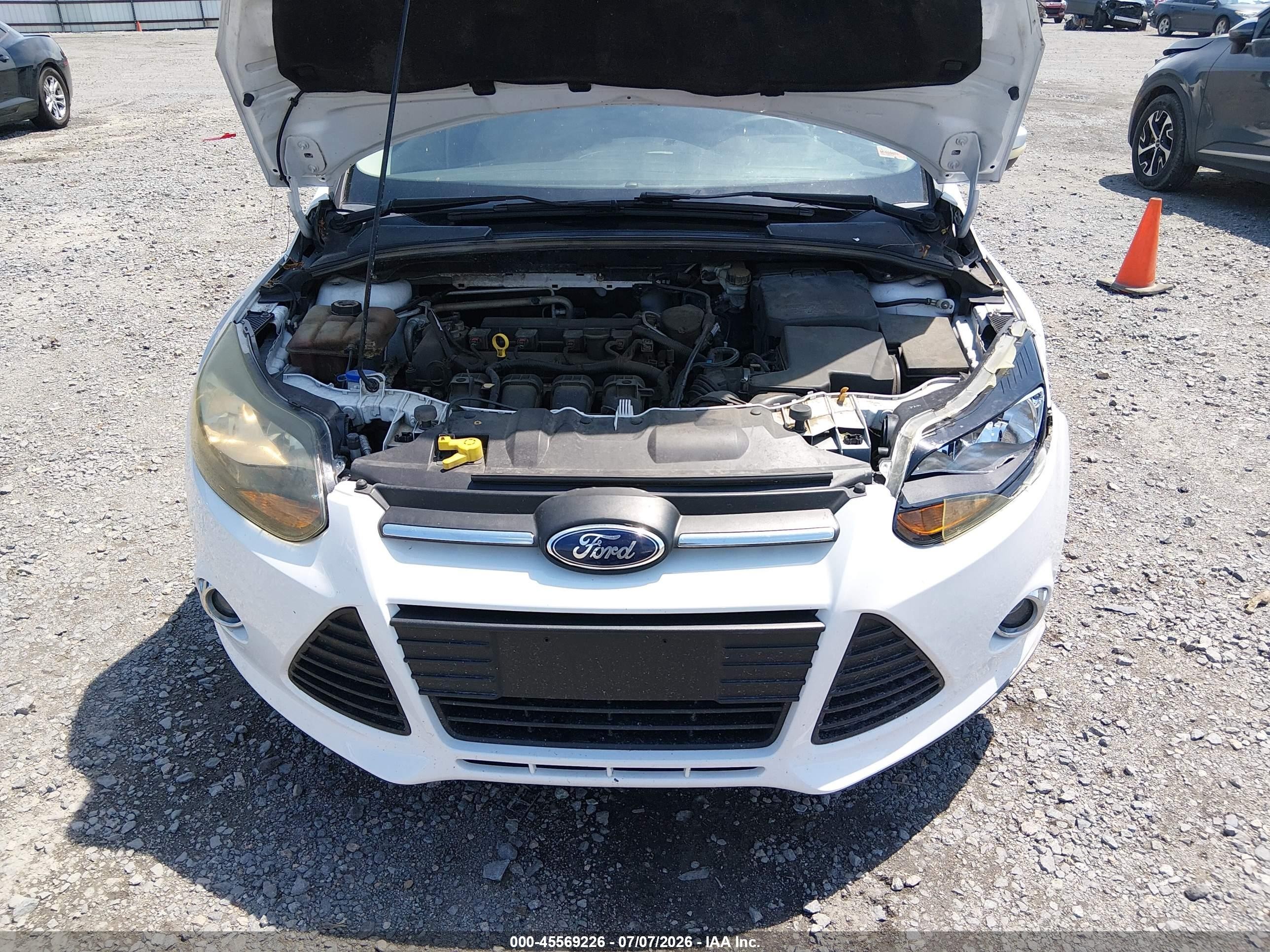 2014 Ford Focus Se White vin: 1FADP3K27EL254278