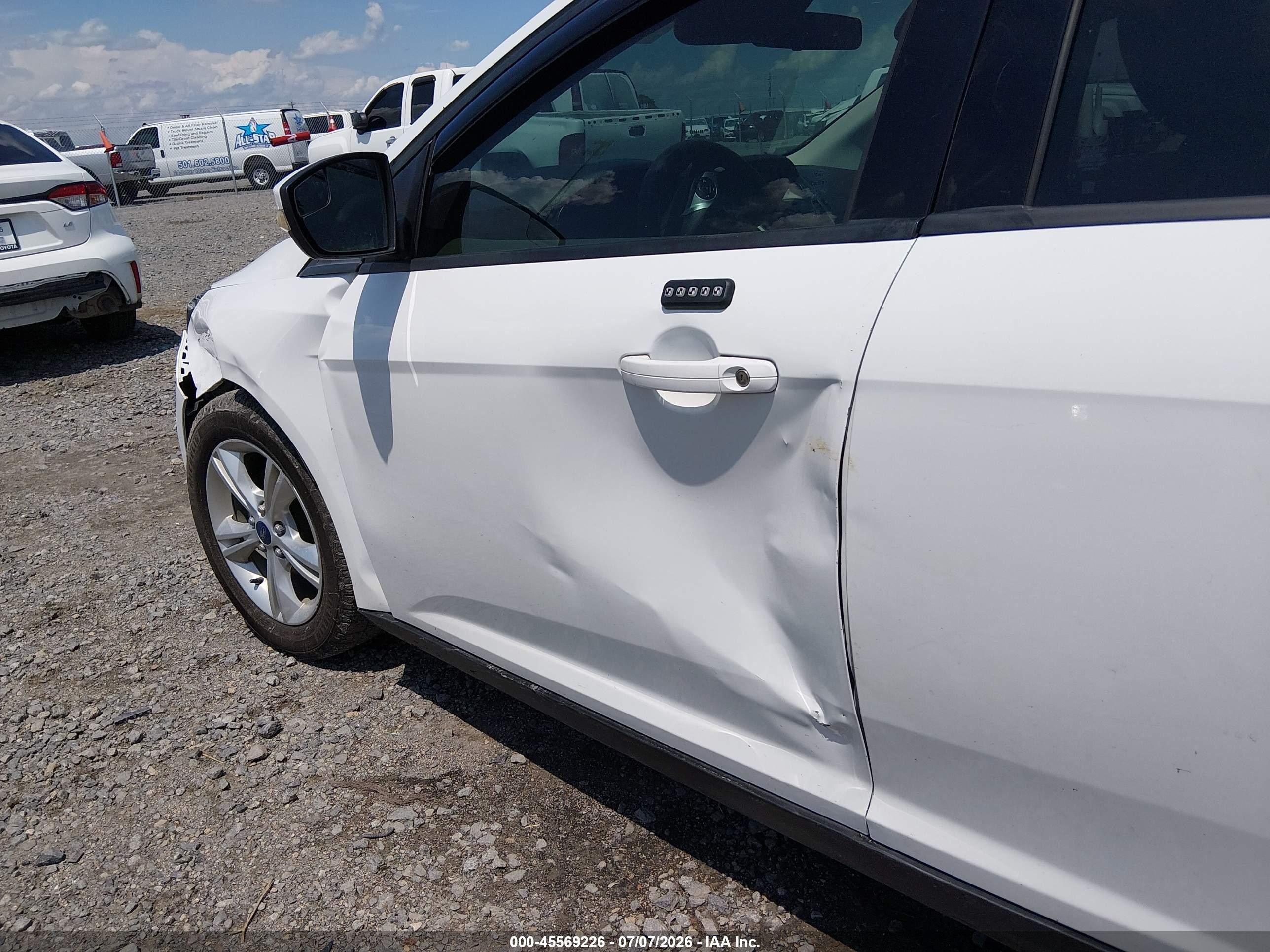 2014 Ford Focus Se White vin: 1FADP3K27EL254278