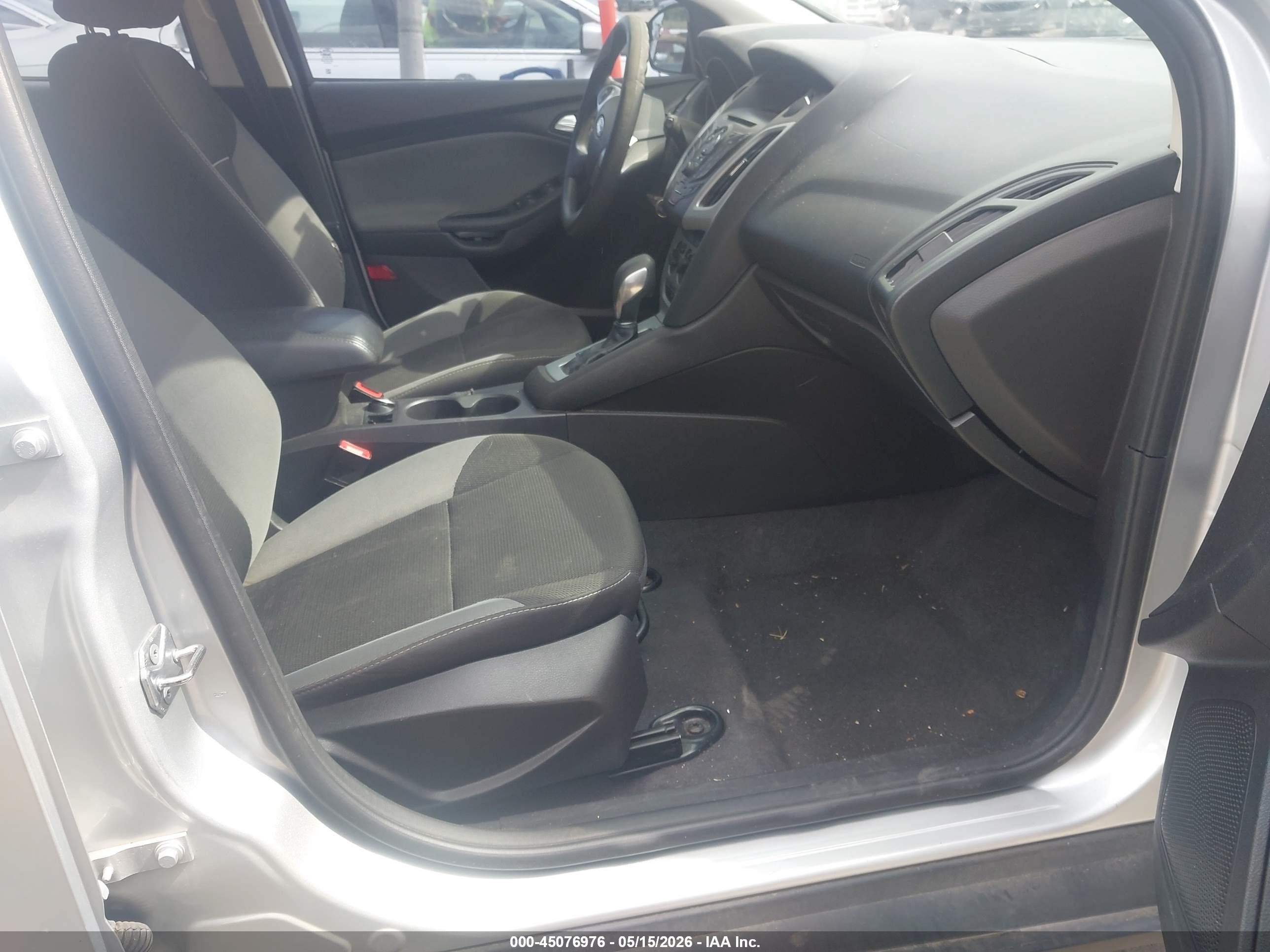 2014 Ford Focus Se Gray vin: 1FADP3K27EL284719