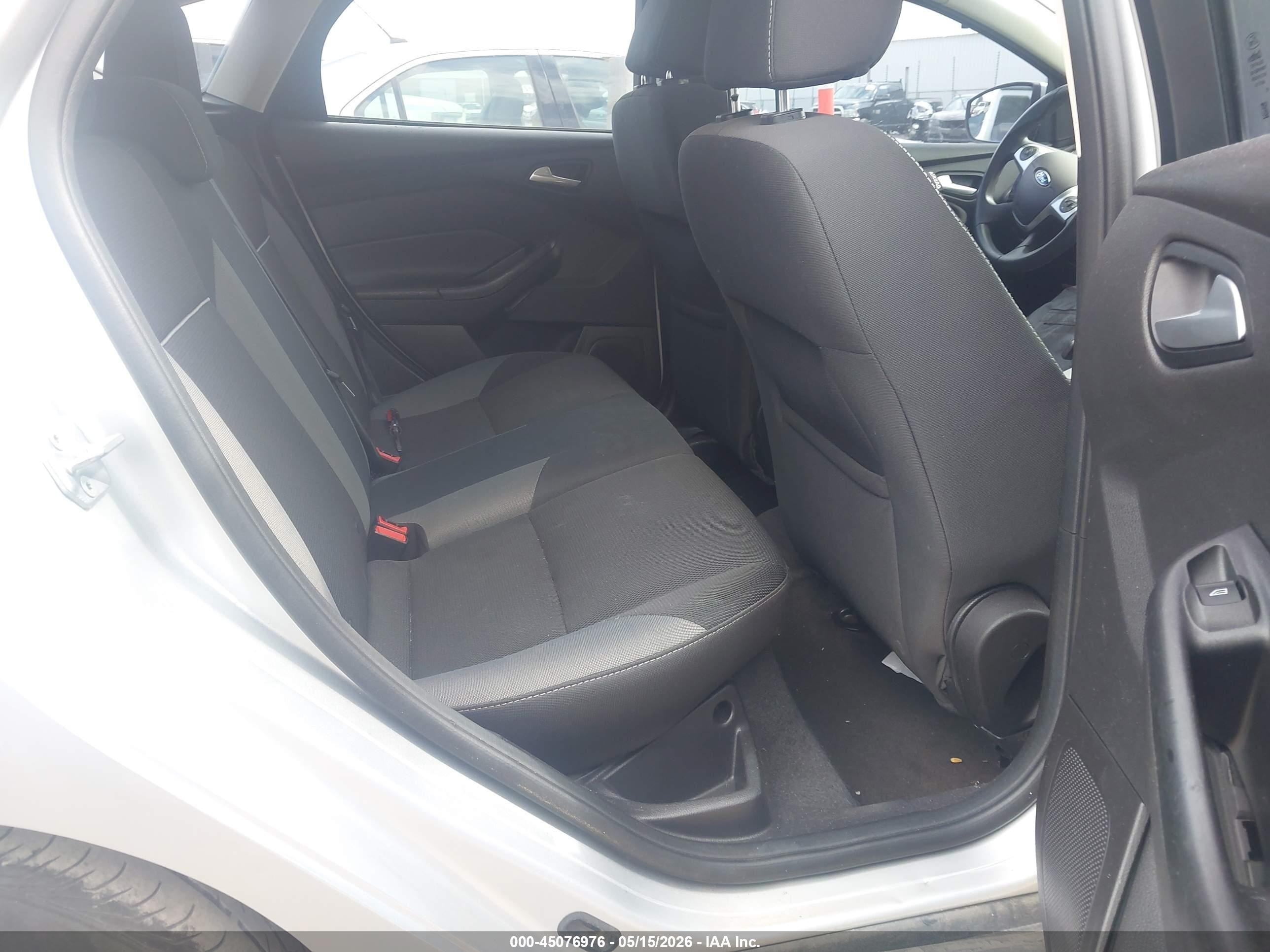2014 Ford Focus Se Gray vin: 1FADP3K27EL284719
