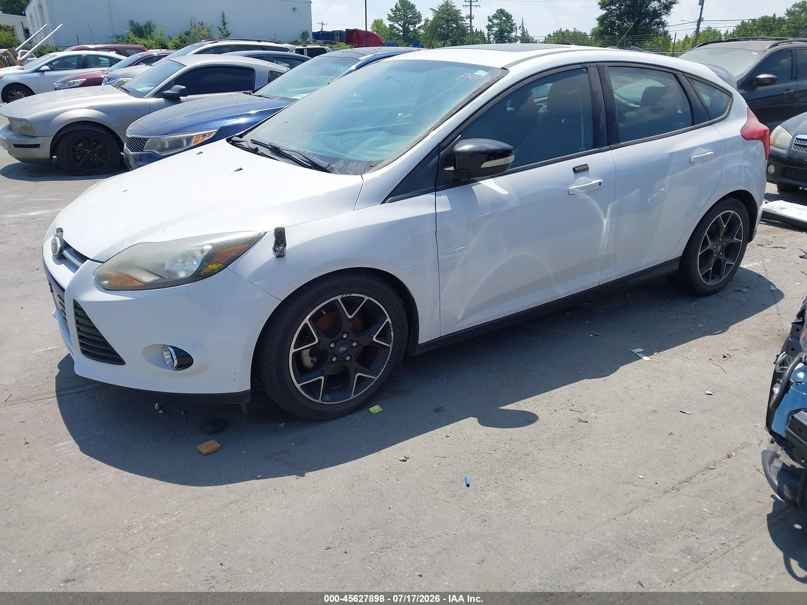 2014 Ford Focus Se White vin: 1FADP3K27EL285823
