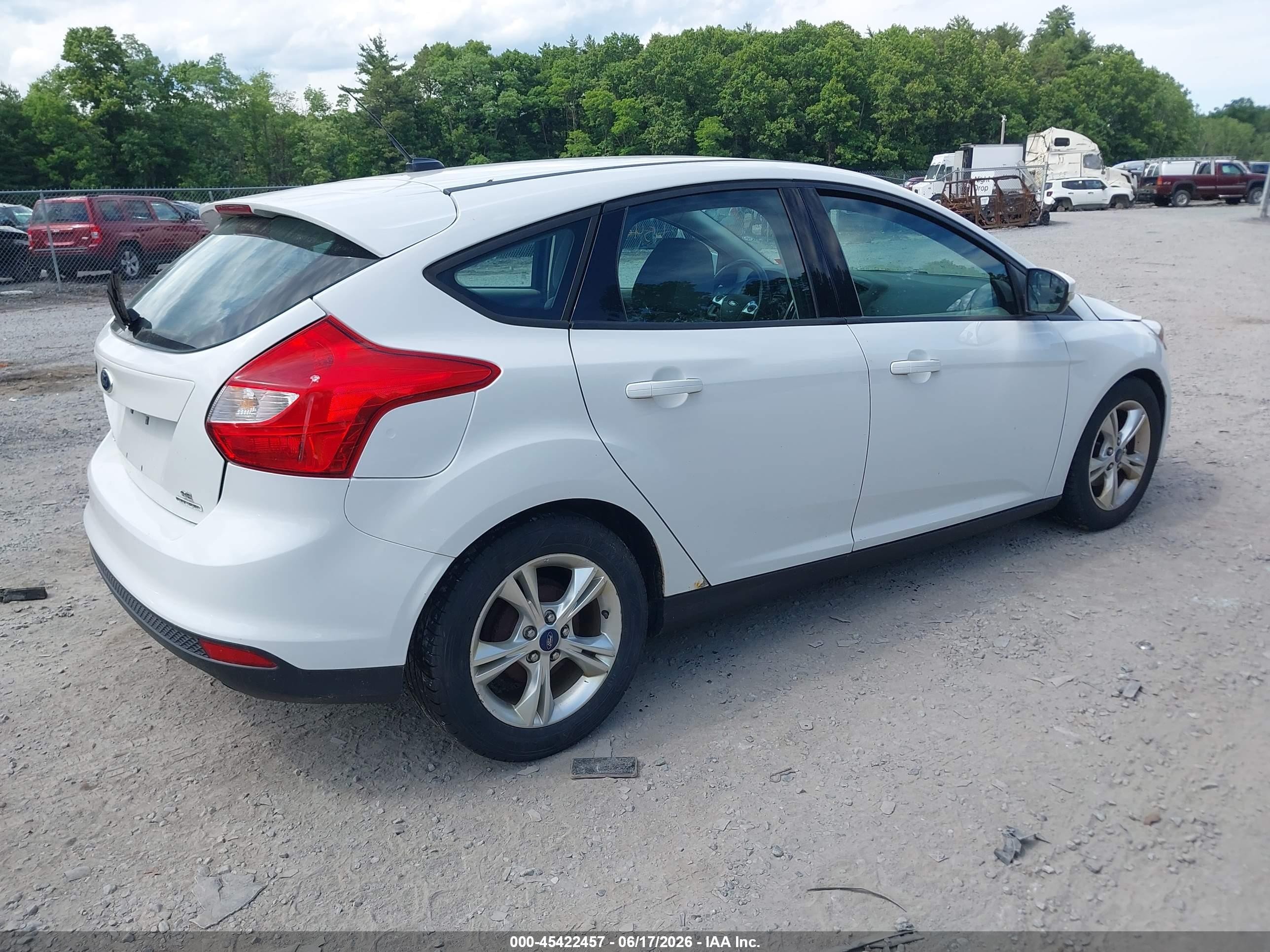 2014 Ford Focus Se White vin: 1FADP3K27EL287720