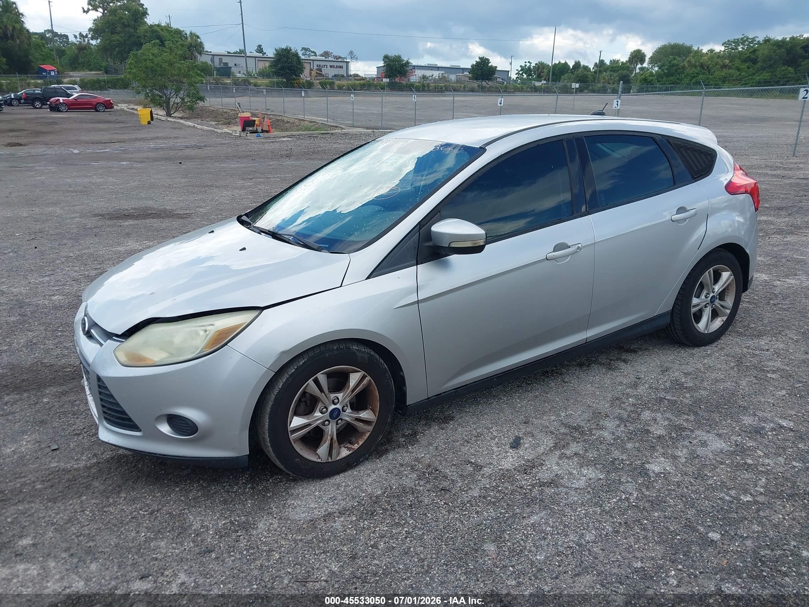 2014 Ford Focus Se Silver vin: 1FADP3K27EL307576