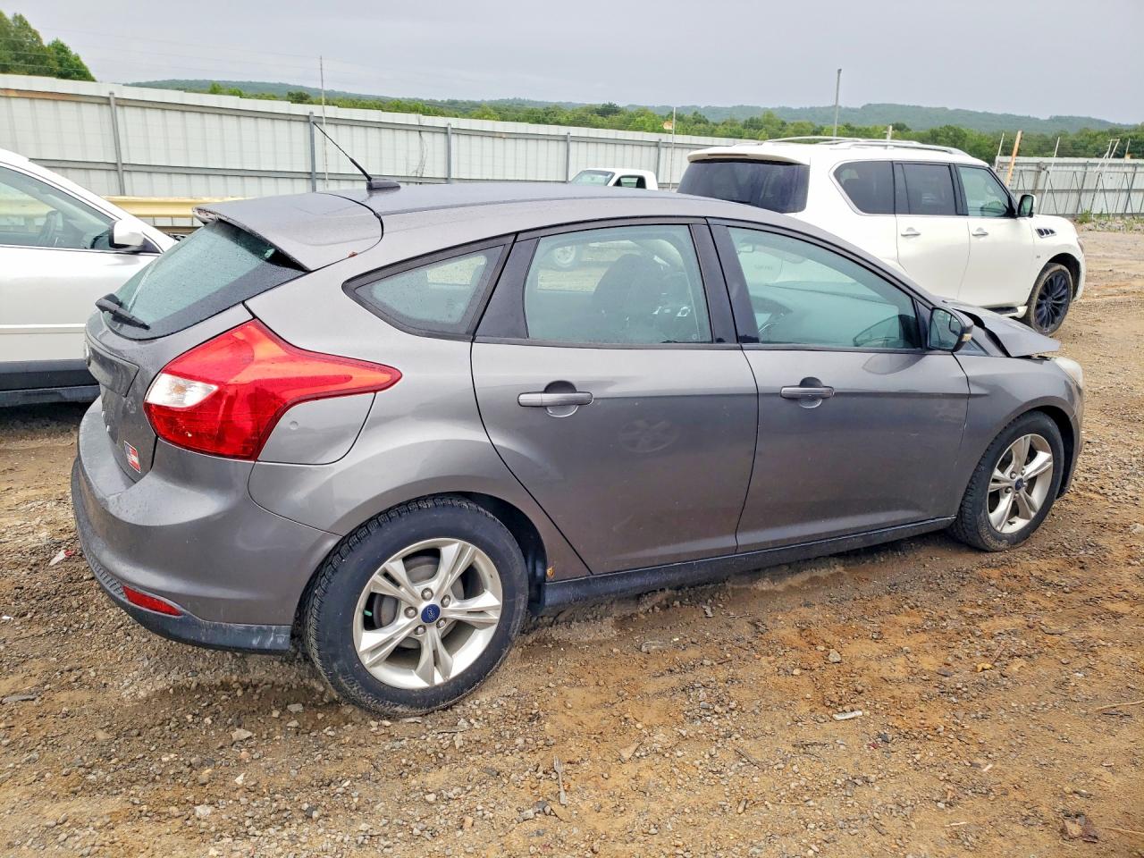 2014 Ford Focus Se Gray vin: 1FADP3K27EL322059