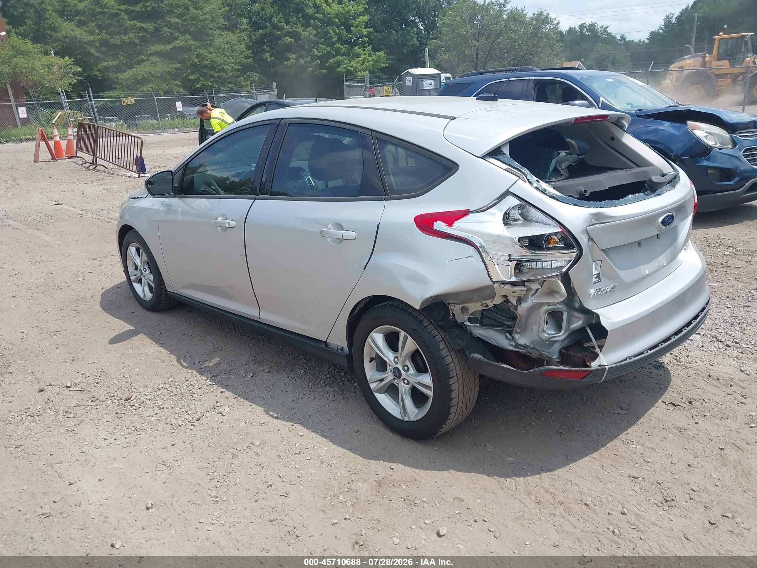 2014 Ford Focus Se Silver vin: 1FADP3K27EL334616