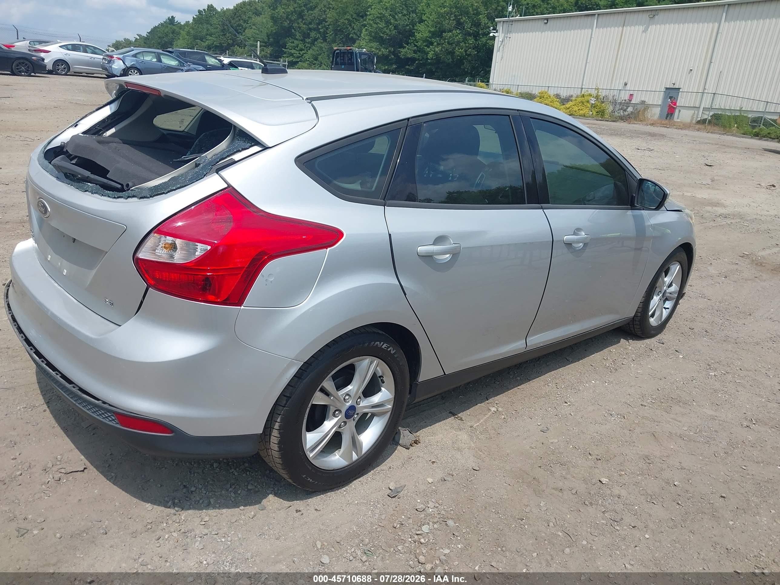 2014 Ford Focus Se Silver vin: 1FADP3K27EL334616