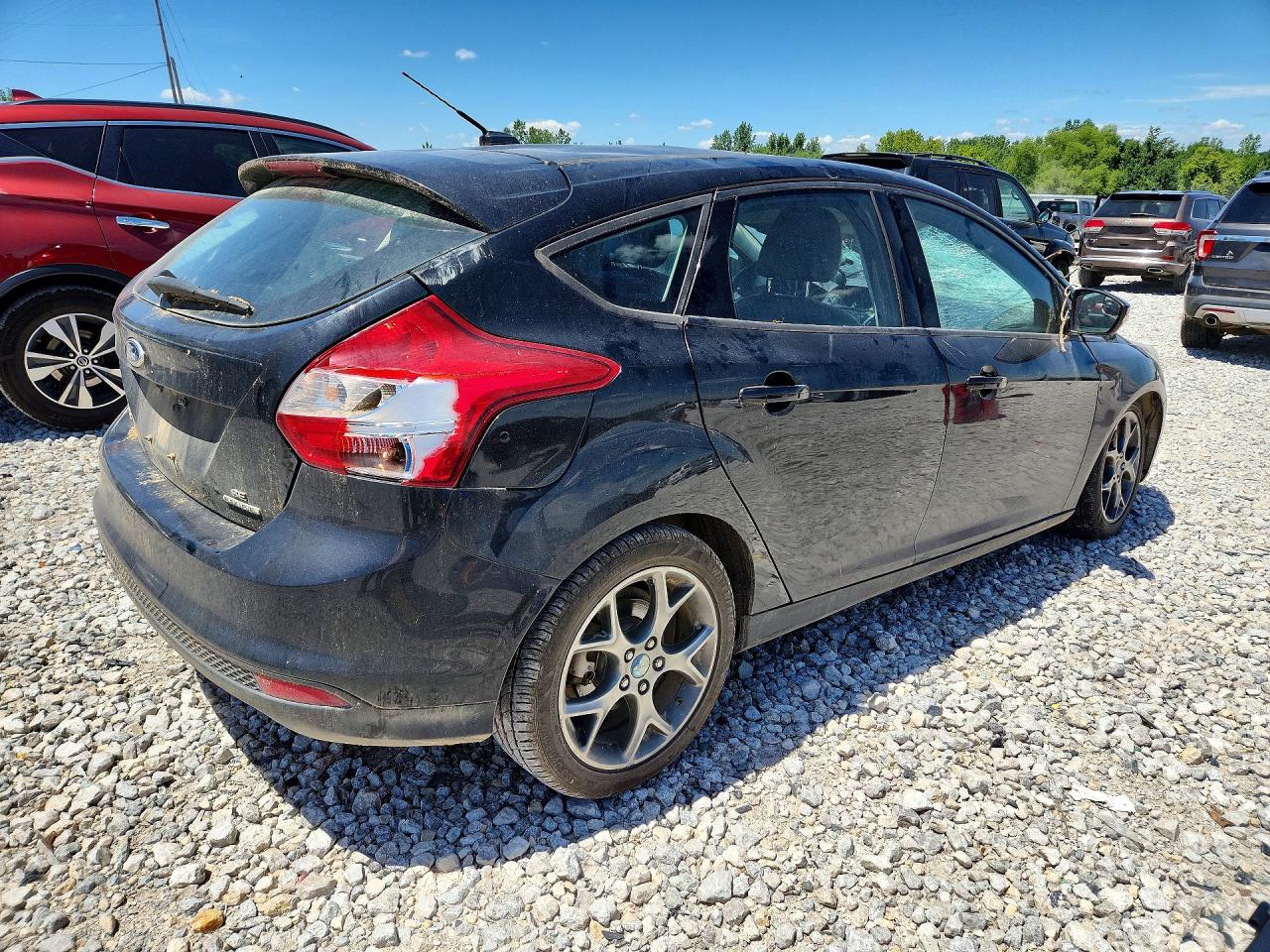 2014 Ford Focus Se Серый vin: 1FADP3K27EL337340