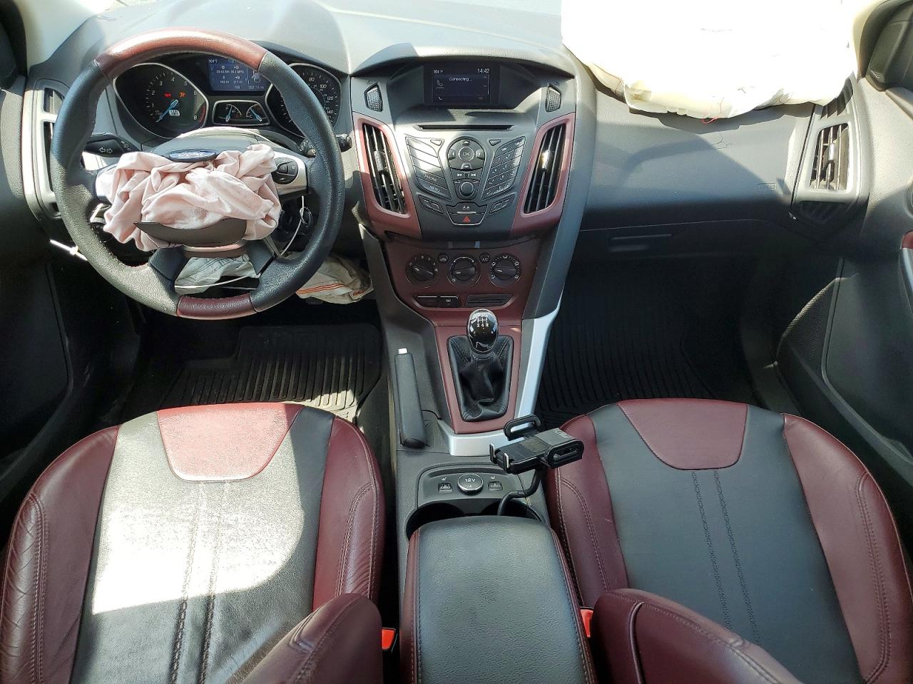 2014 Ford Focus Se Black vin: 1FADP3K27EL338455