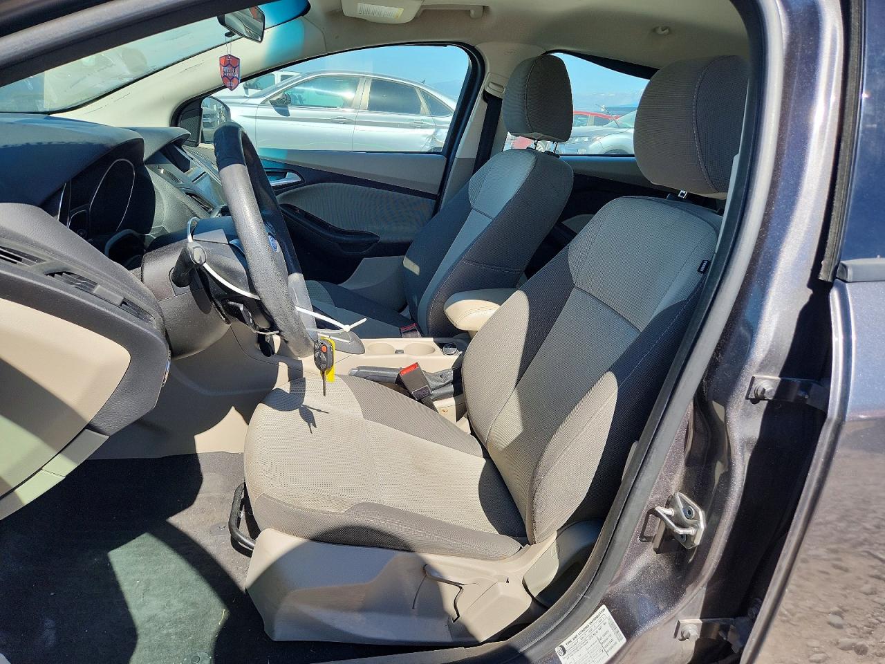 2014 Ford Focus Se Gray vin: 1FADP3K27EL350380