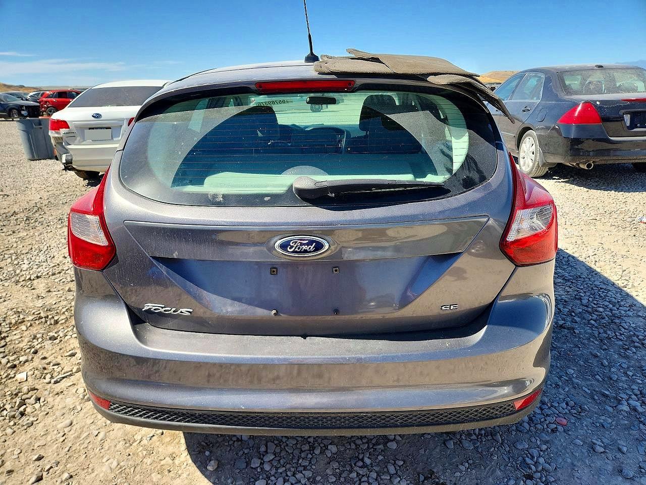 2014 Ford Focus Se Gray vin: 1FADP3K27EL350380