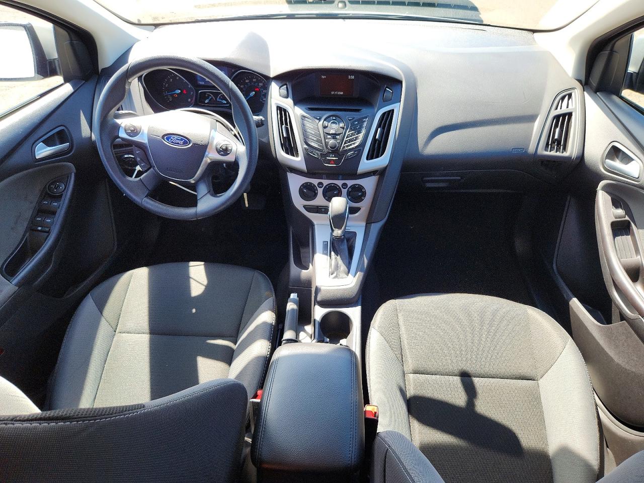 2014 Ford Focus Se Silver vin: 1FADP3K27EL382939