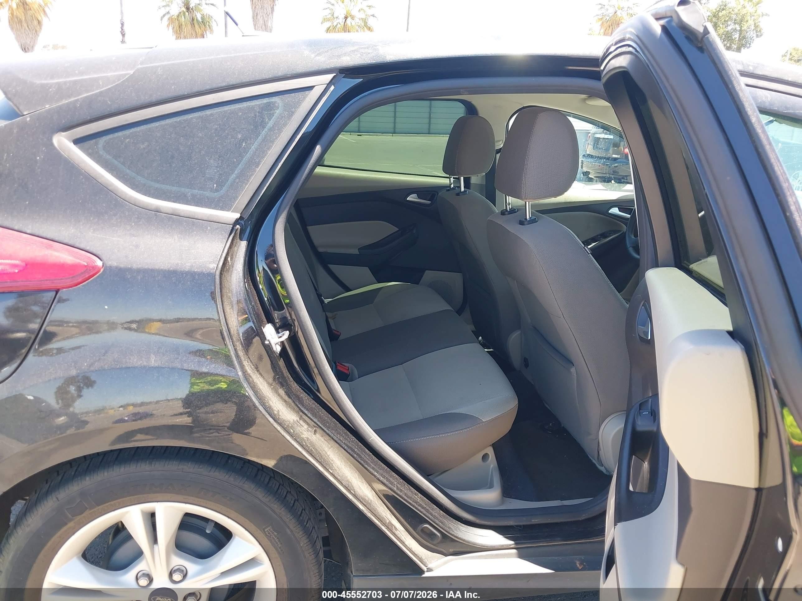 2014 Ford Focus Se Black vin: 1FADP3K27EL414143