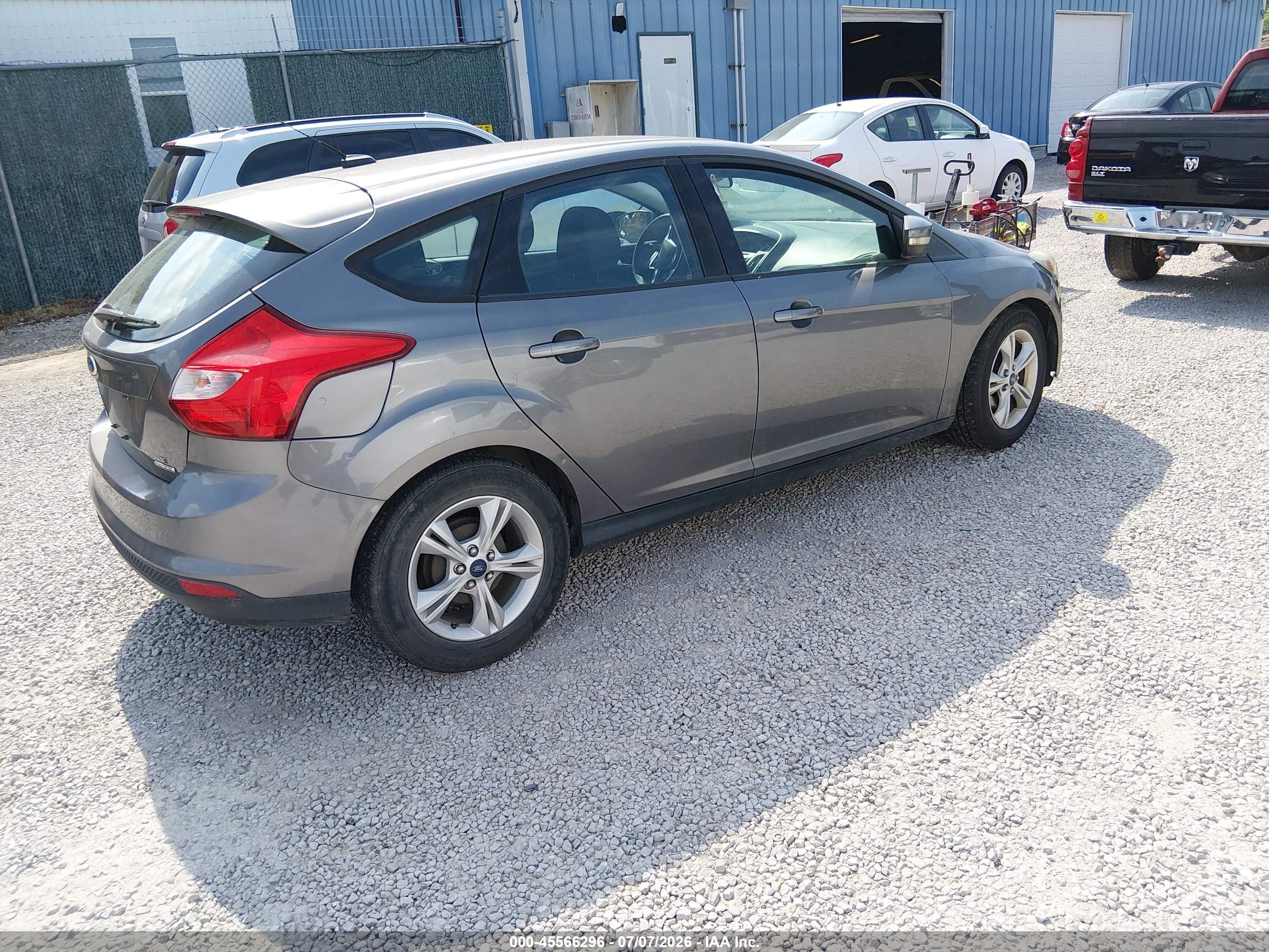 2014 Ford Focus Se Gray vin: 1FADP3K27EL429595