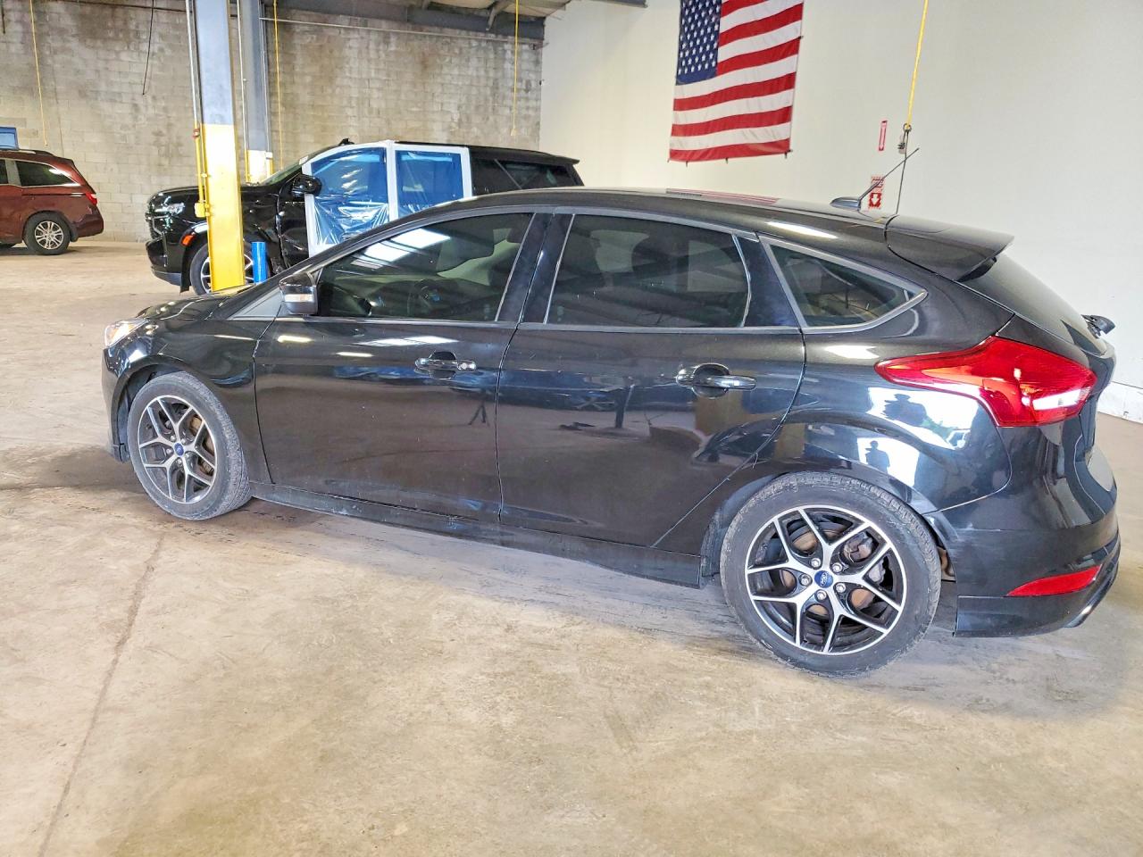 2015 Ford Focus Se Черный vin: 1FADP3K27FL215966